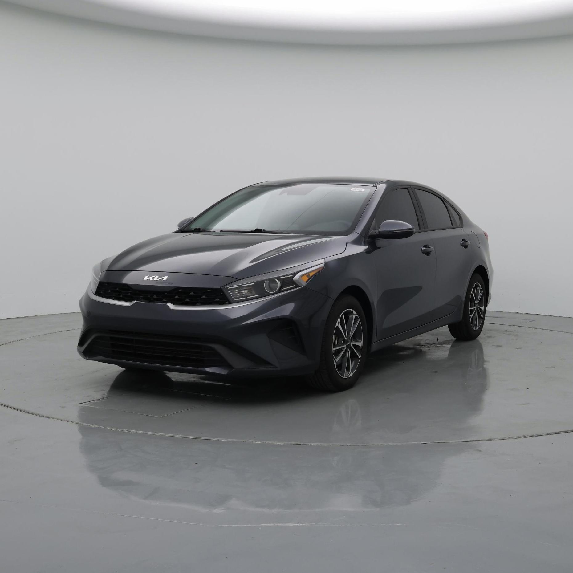 Thumbnail: 2023 Kia Forte - 4