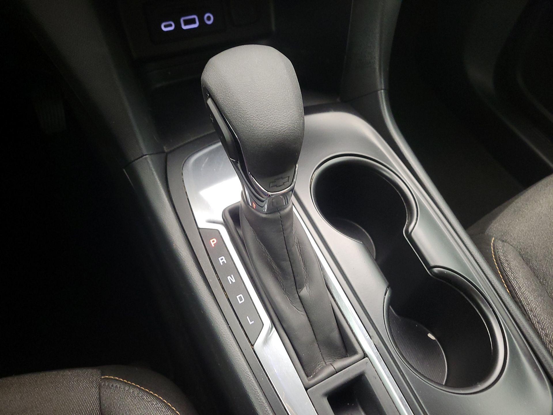 Thumbnail: 2020 Chevrolet Equinox - 17