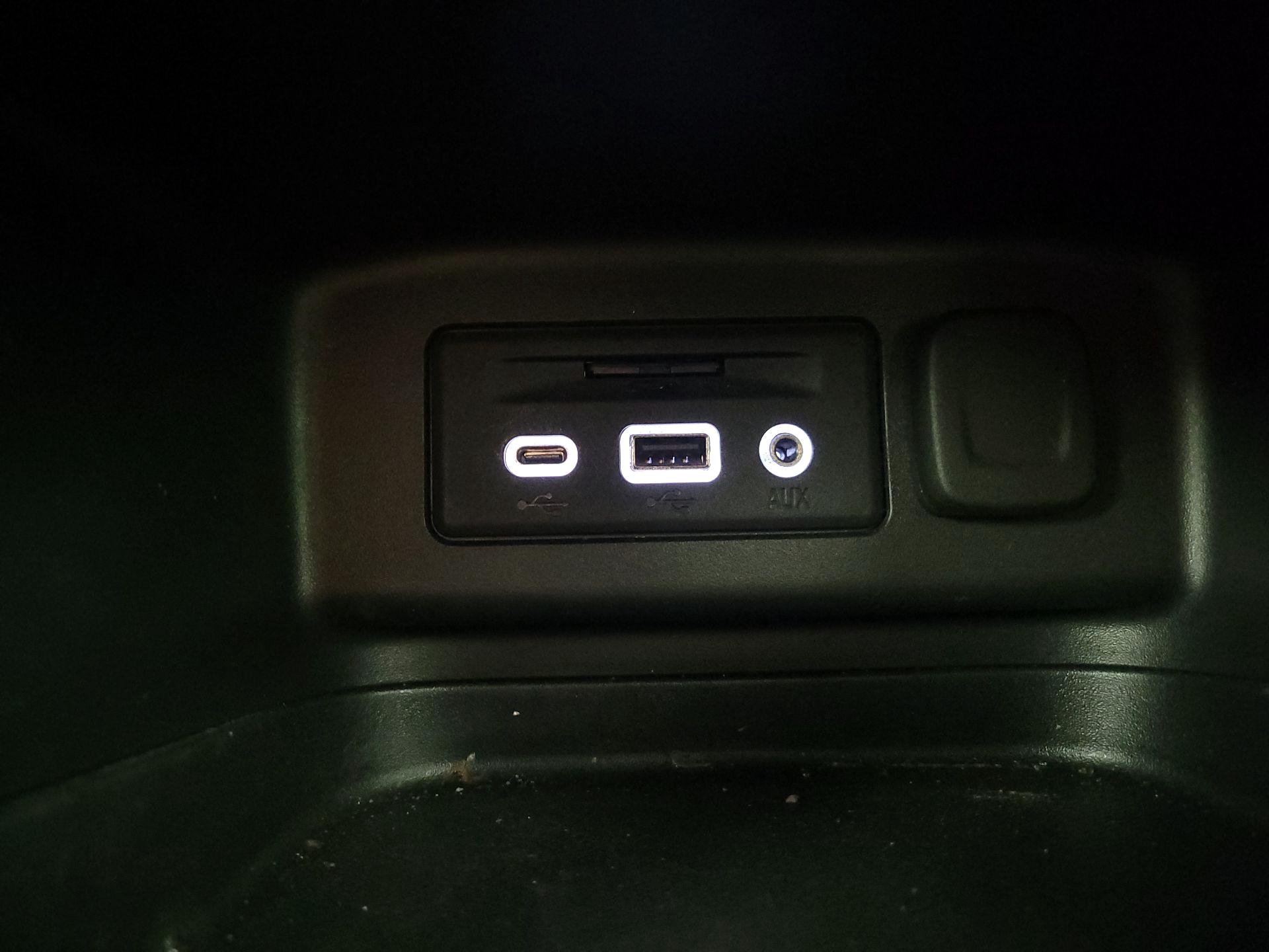 Thumbnail: 2020 Chevrolet Equinox - 18