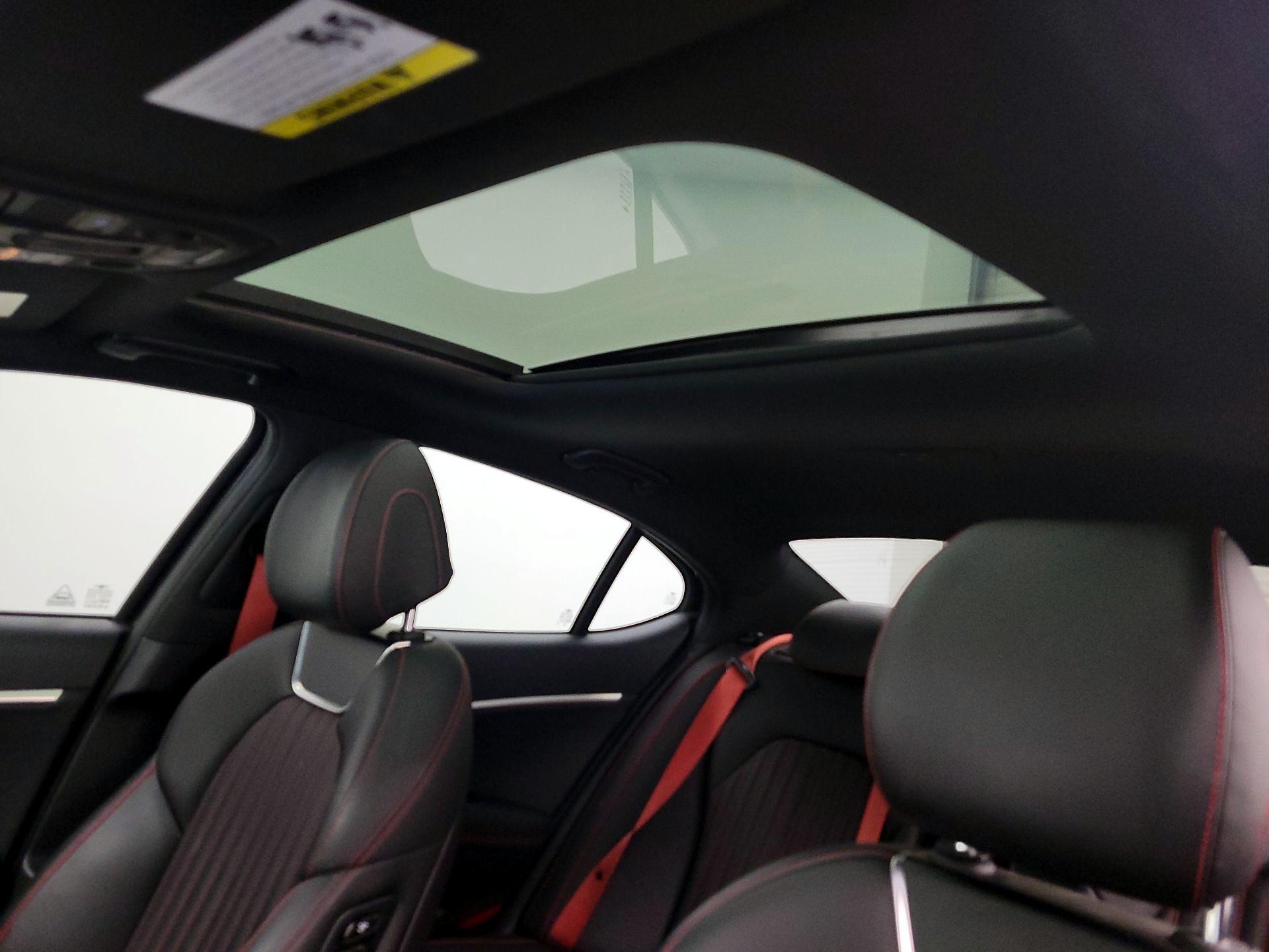 Thumbnail: 2023 Genesis G70 - 20