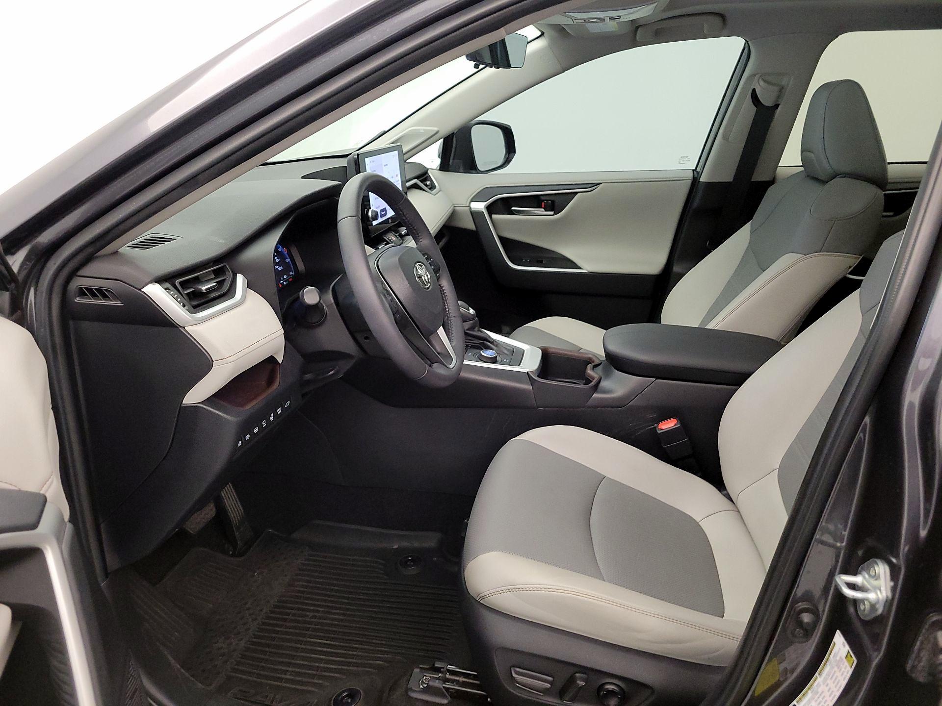 Thumbnail: 2023 Toyota RAV4 - 11