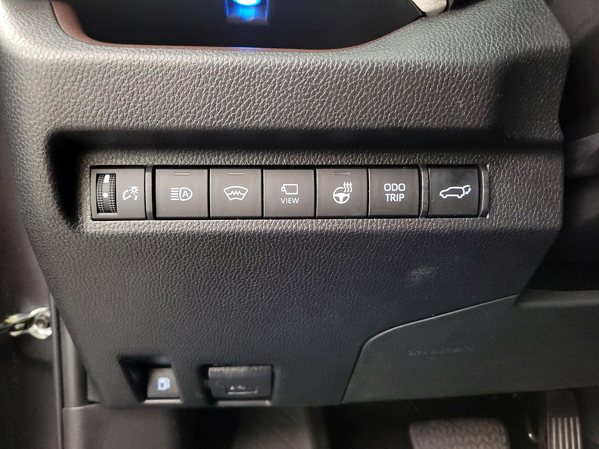 Thumbnail: 2023 Toyota RAV4 - 13