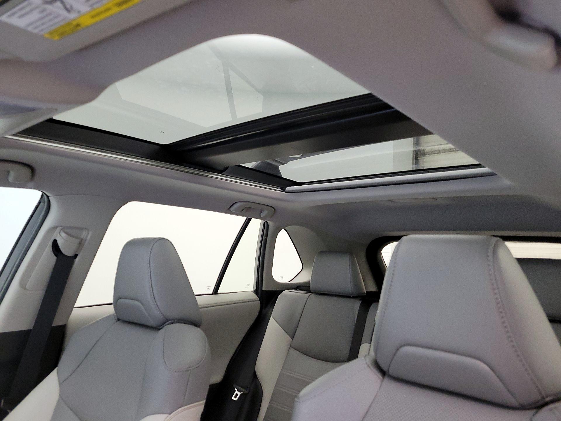 Thumbnail: 2023 Toyota RAV4 - 19