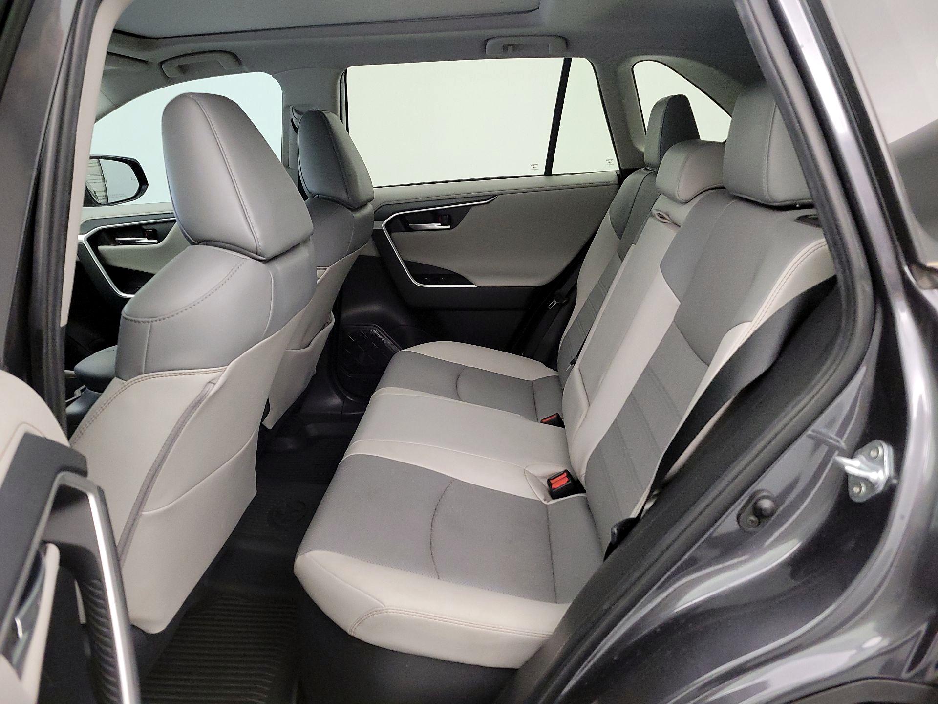 Thumbnail: 2023 Toyota RAV4 - 20