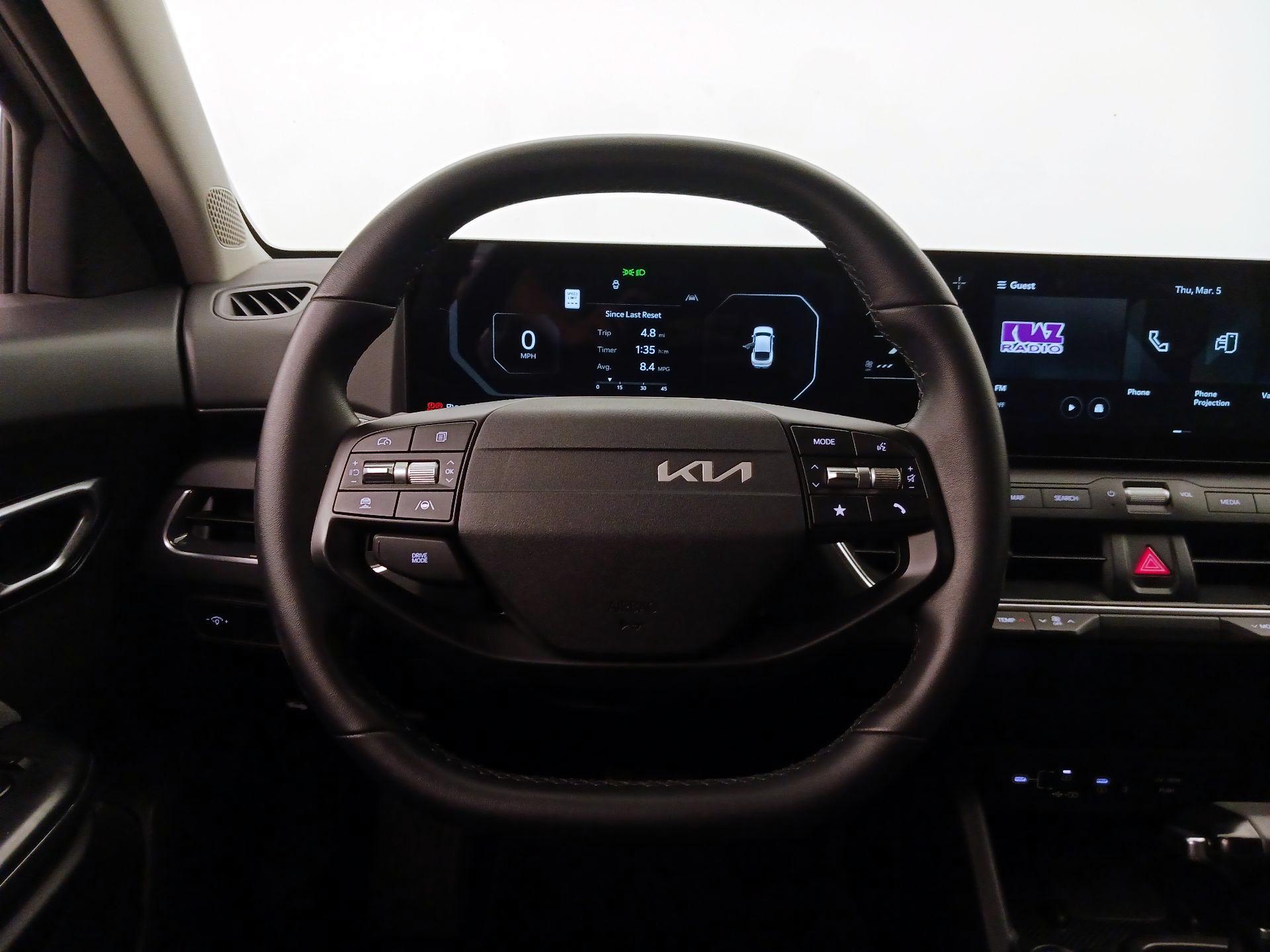 Thumbnail: 2025 Kia K4 - 10