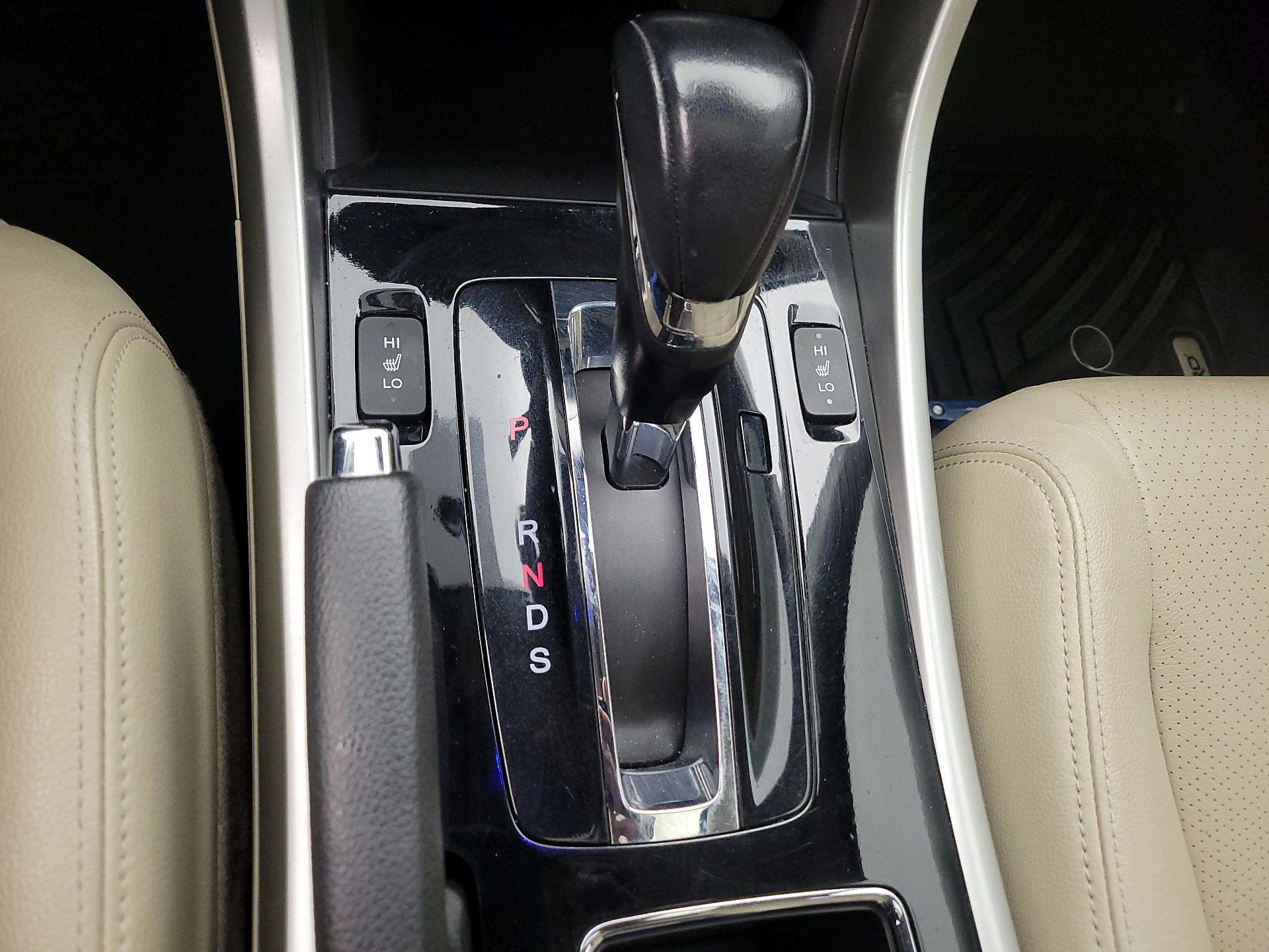 Thumbnail: 2017 Honda Accord - 17