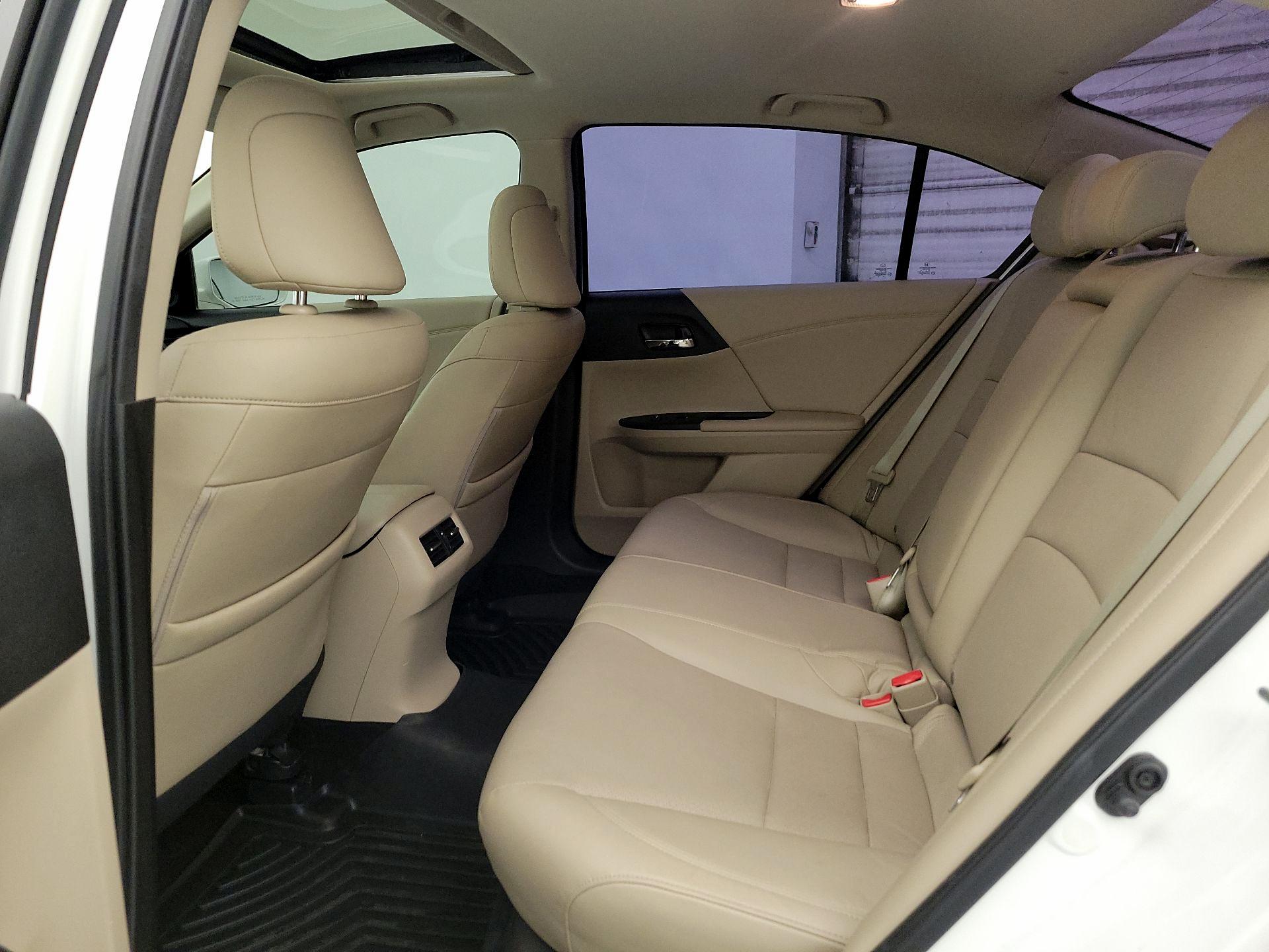 Thumbnail: 2017 Honda Accord - 20