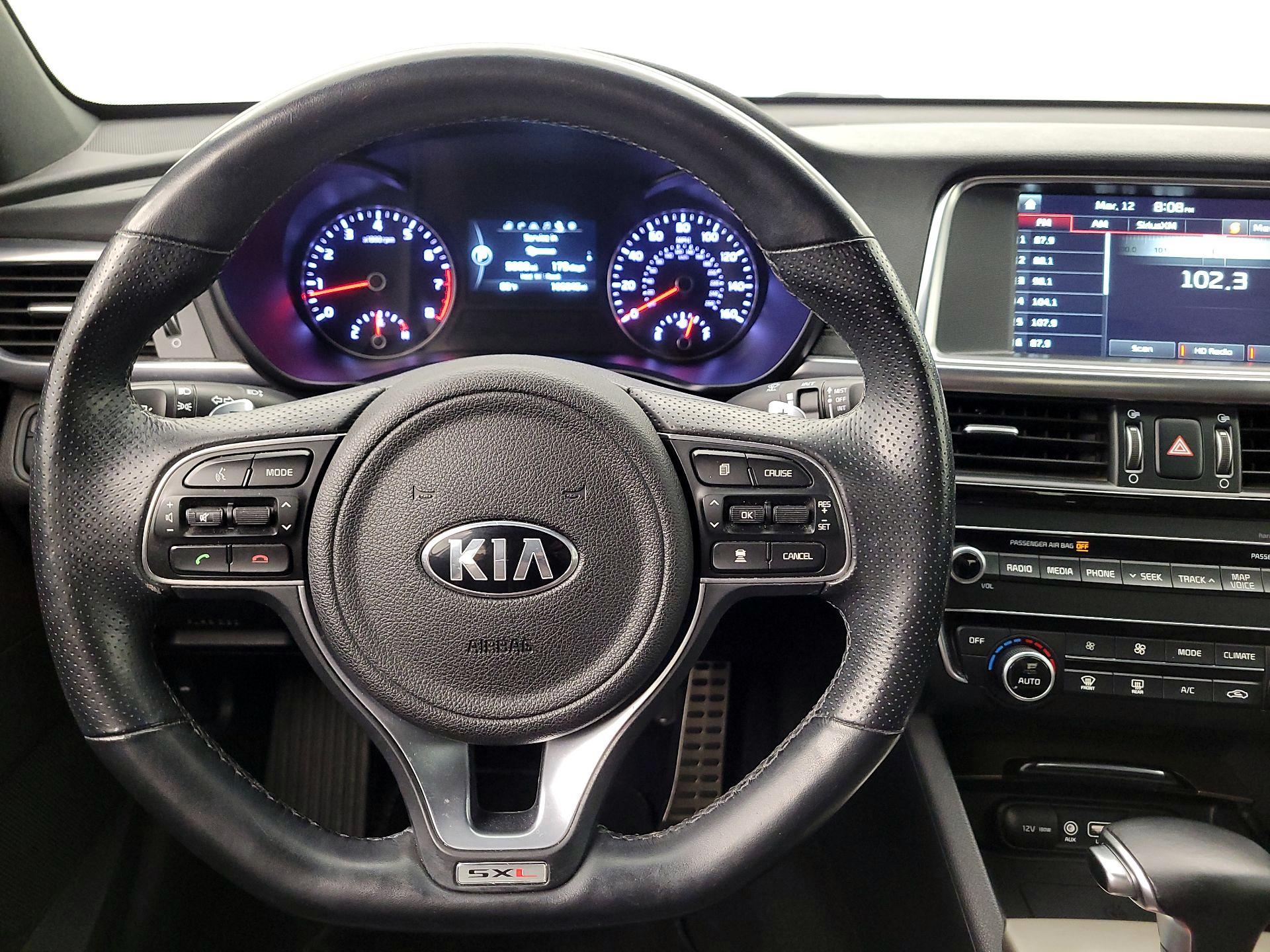 Thumbnail: 2016 Kia Optima - 10