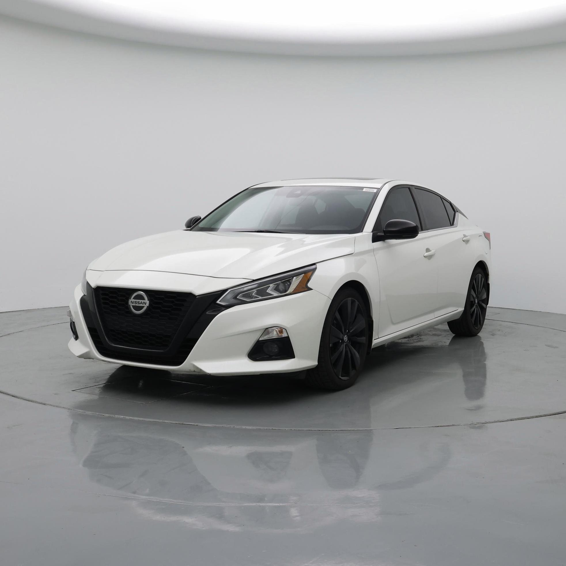 Thumbnail: 2022 Nissan Altima - 4