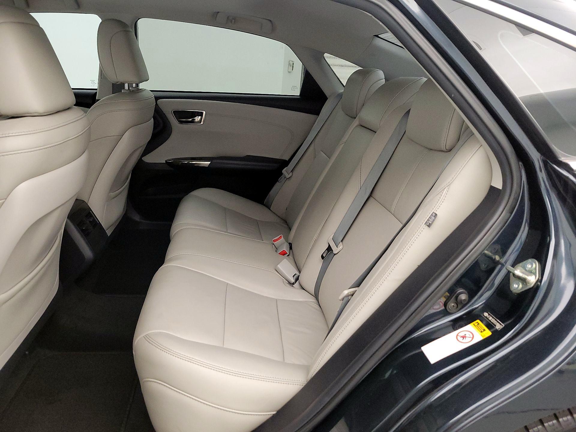 Thumbnail: 2015 Toyota Avalon - 20