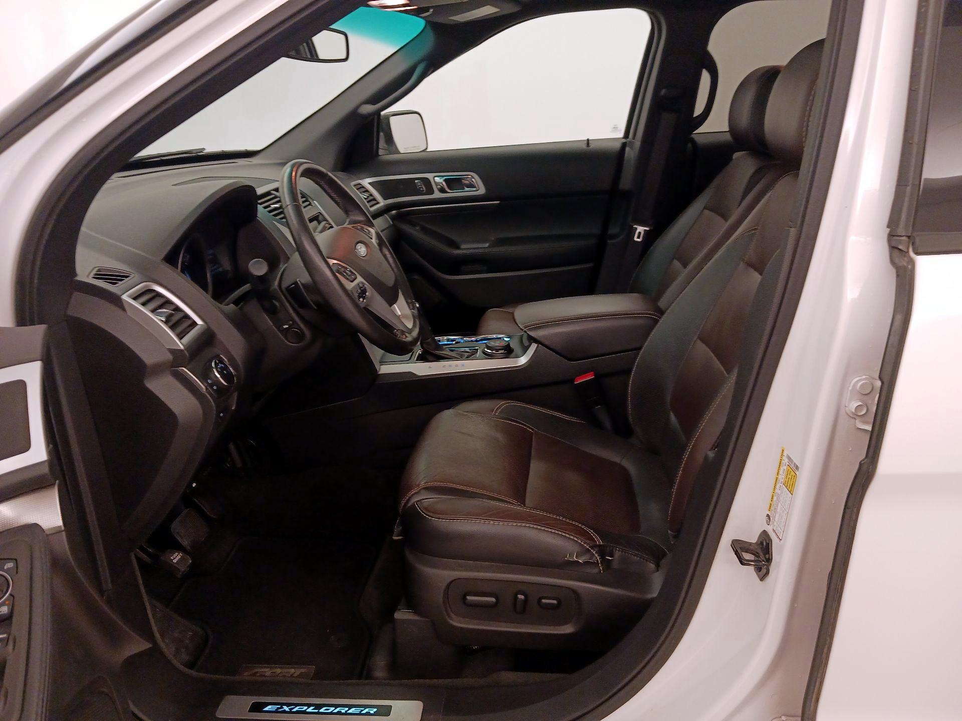 Thumbnail: 2014 Ford Explorer - 11