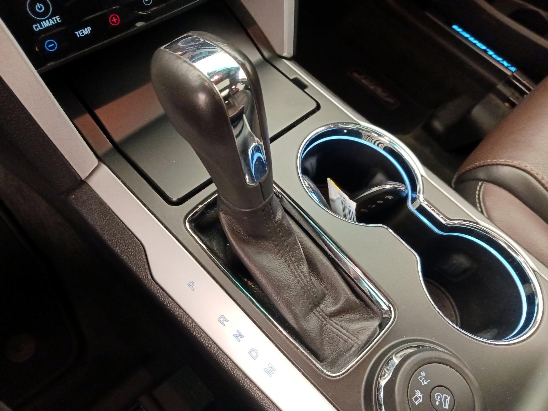 Thumbnail: 2014 Ford Explorer - 18