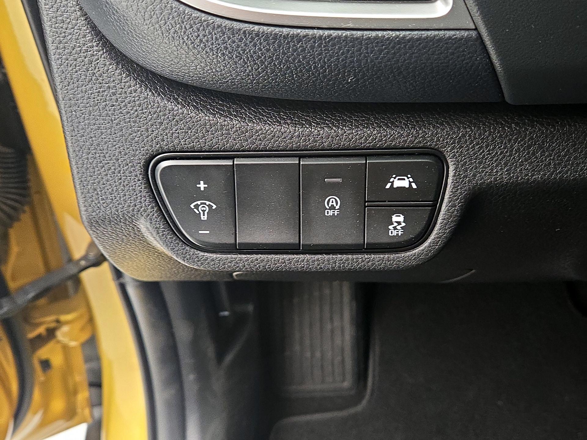 Thumbnail: 2023 Kia Seltos - 13