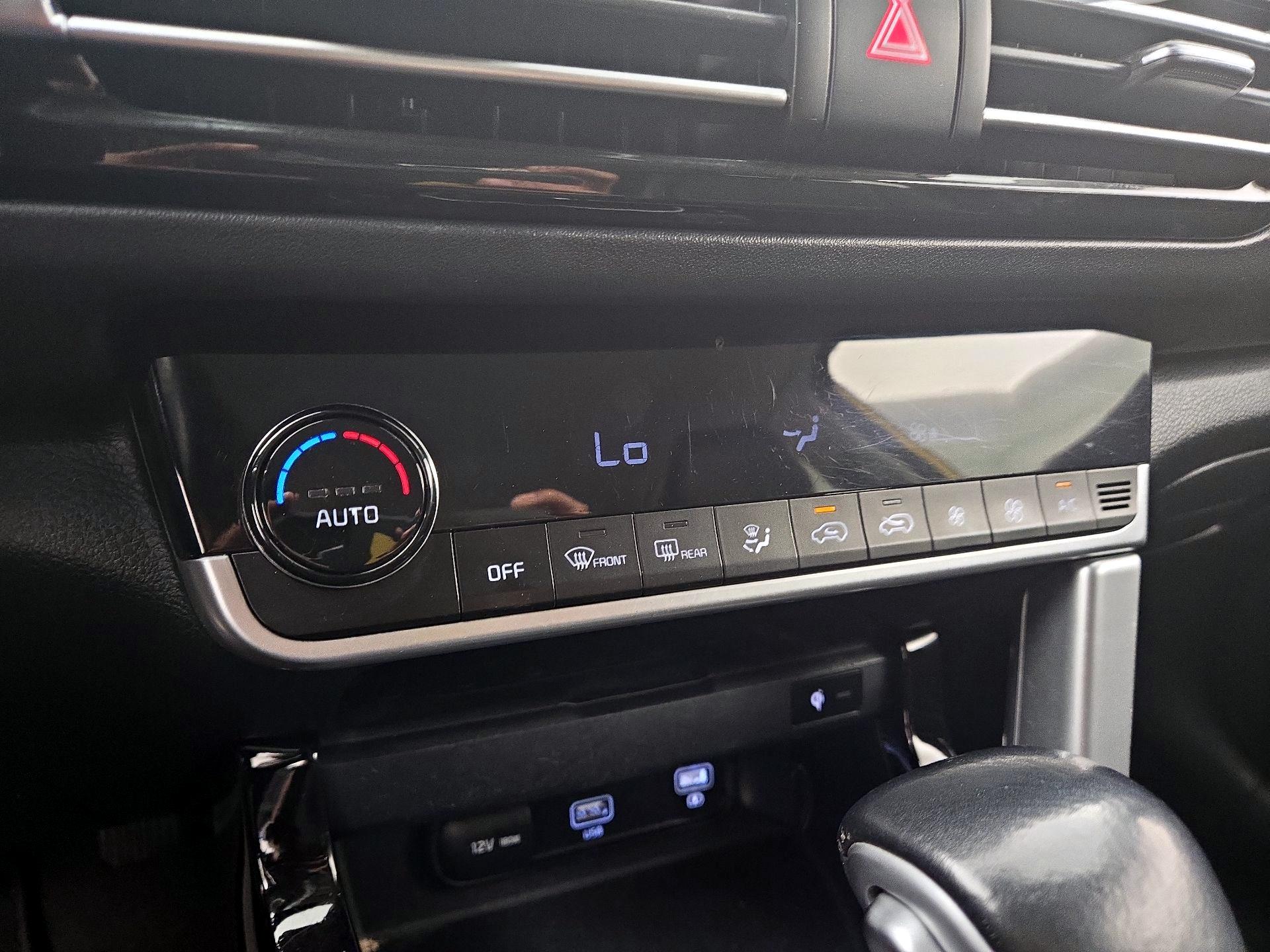 Thumbnail: 2023 Kia Seltos - 17