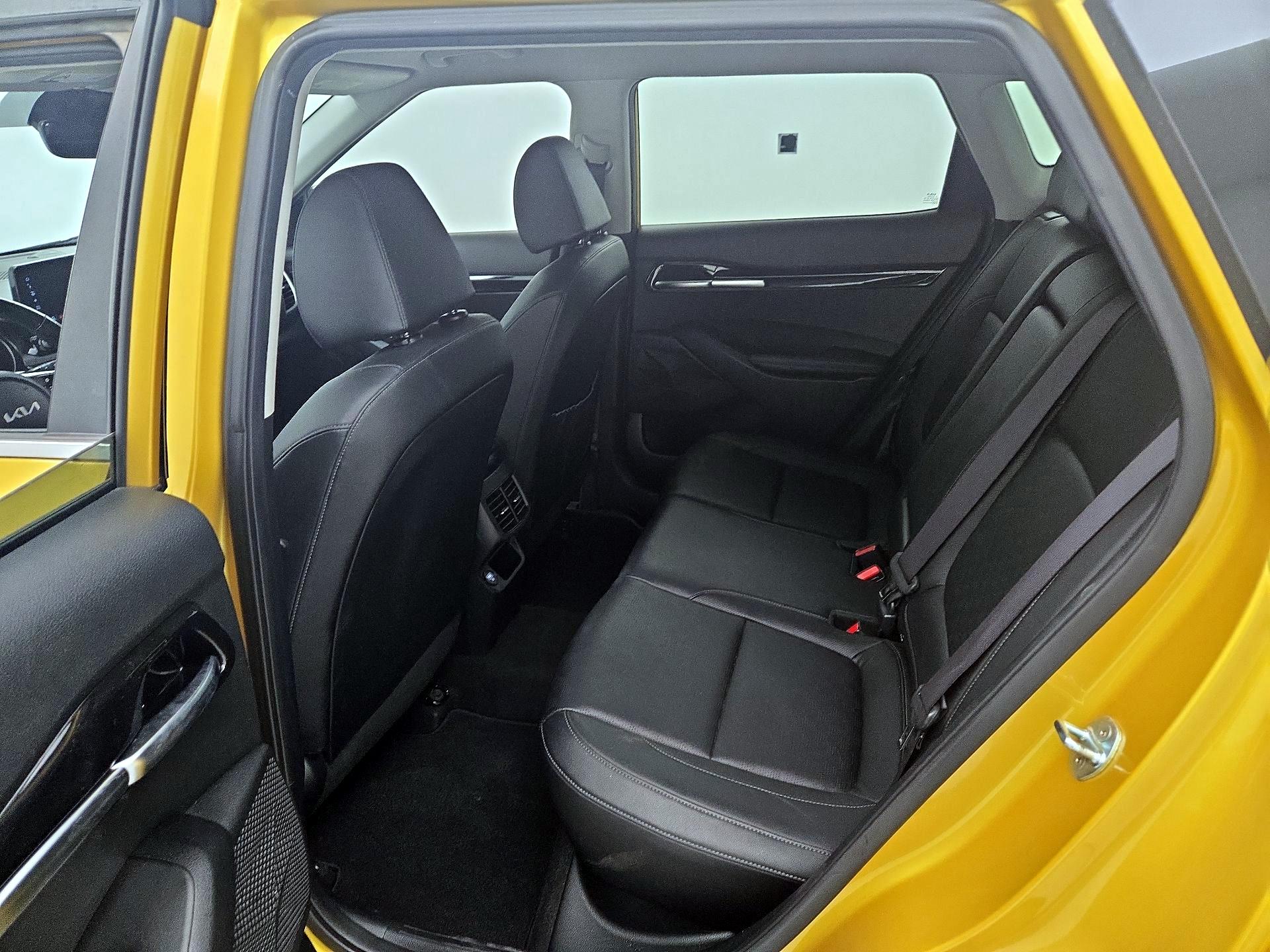 Thumbnail: 2023 Kia Seltos - 20