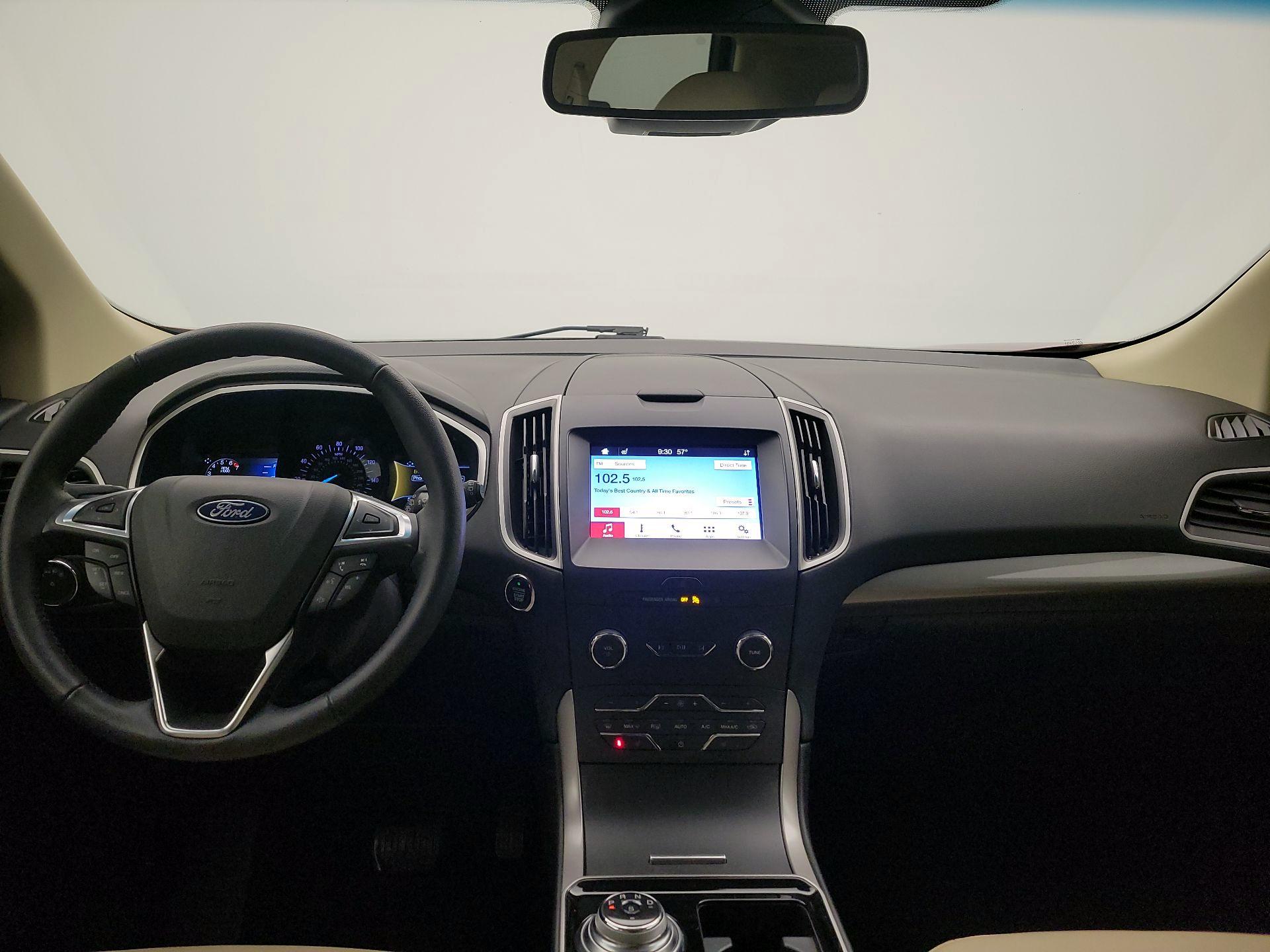 Thumbnail: 2019 Ford Edge - 8