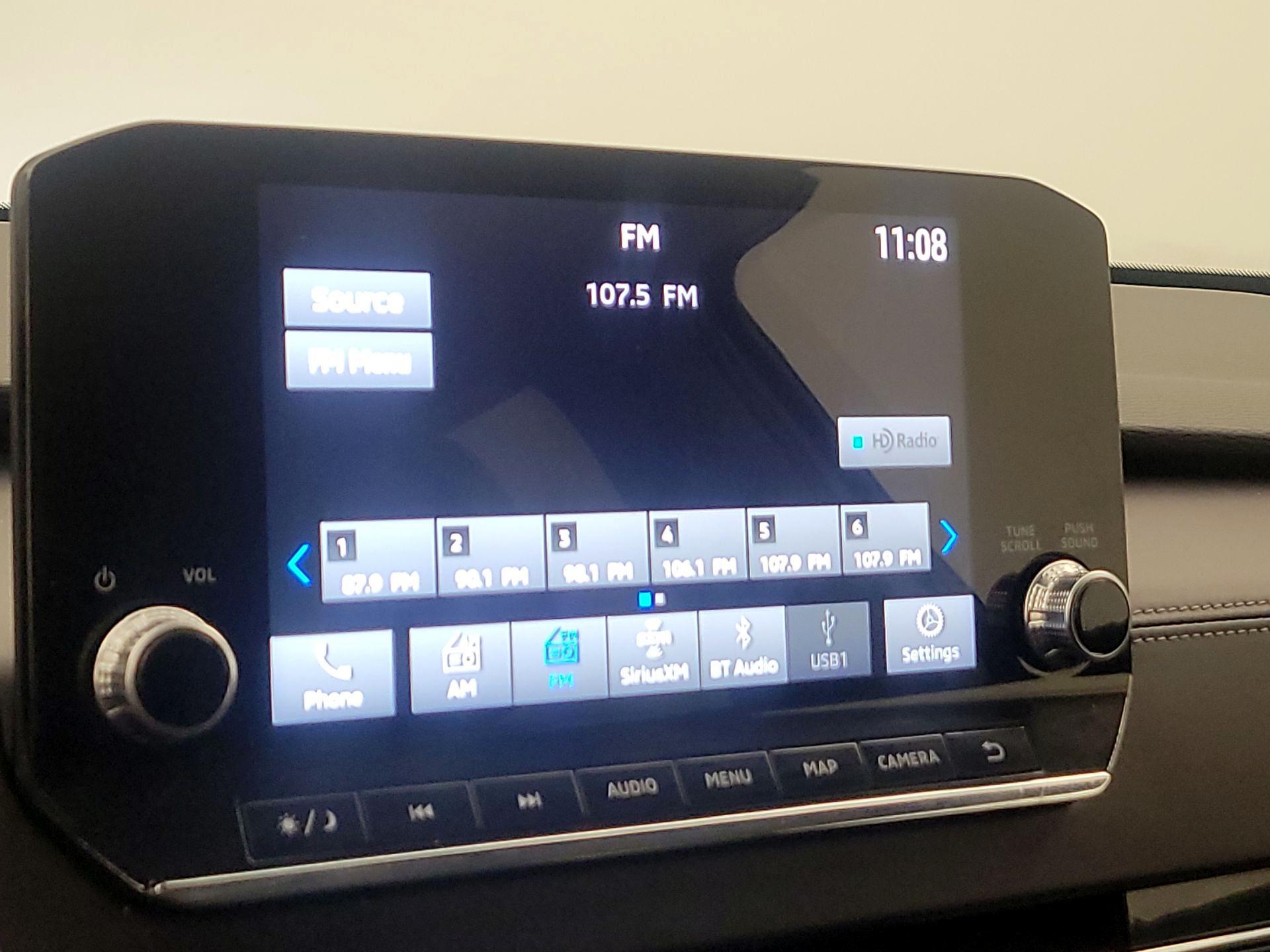 Thumbnail: 2024 Mitsubishi Outlander - 16