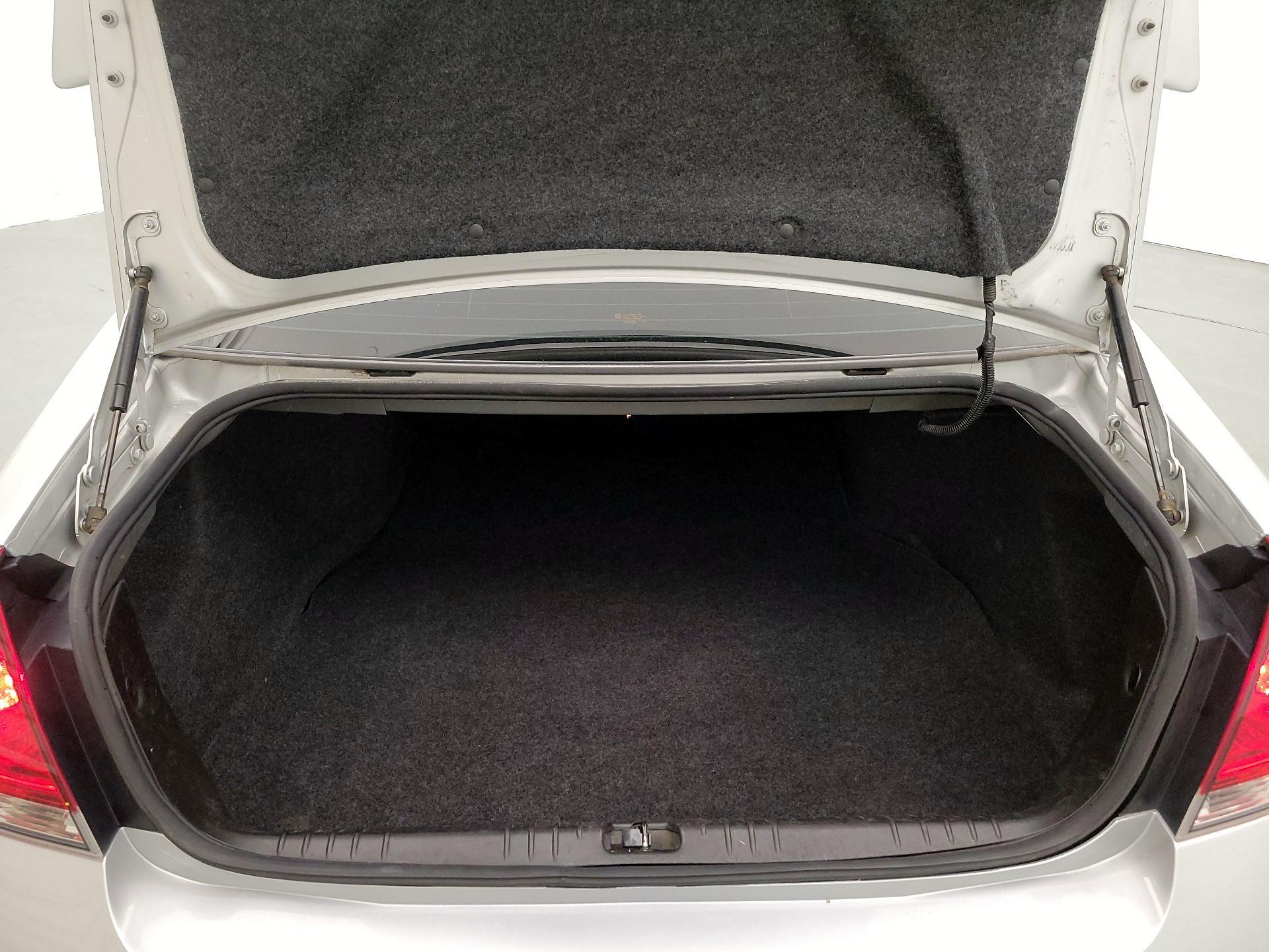 Thumbnail: 2016 Chevrolet Impala - 17