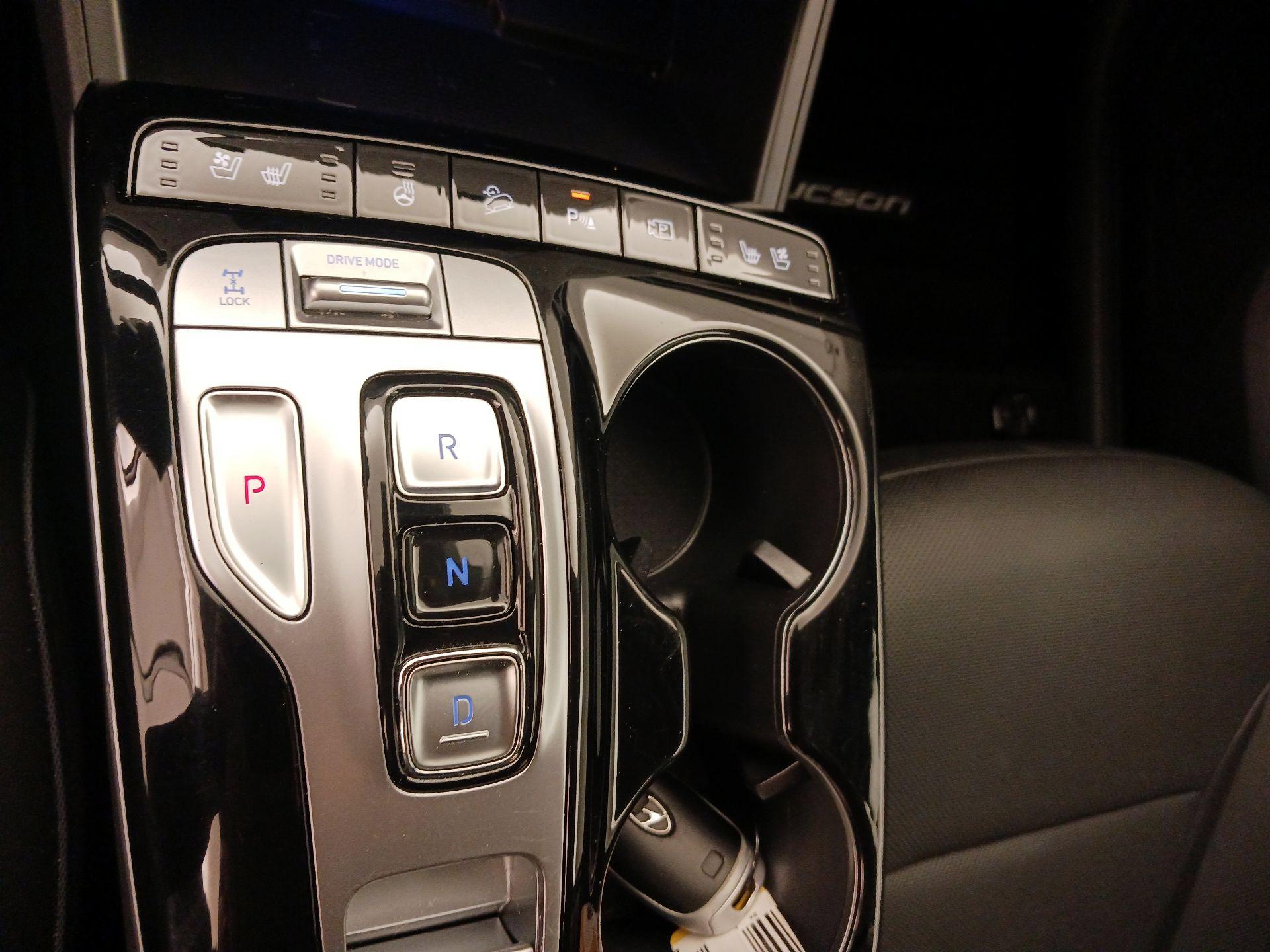 Thumbnail: 2024 Hyundai Tucson - 18