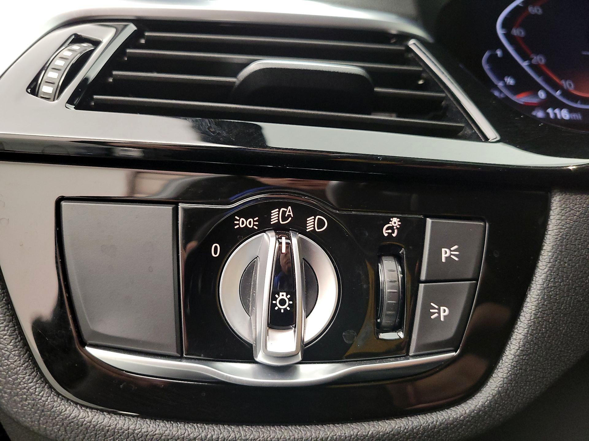 Thumbnail: 2023 BMW 5 Series - 13