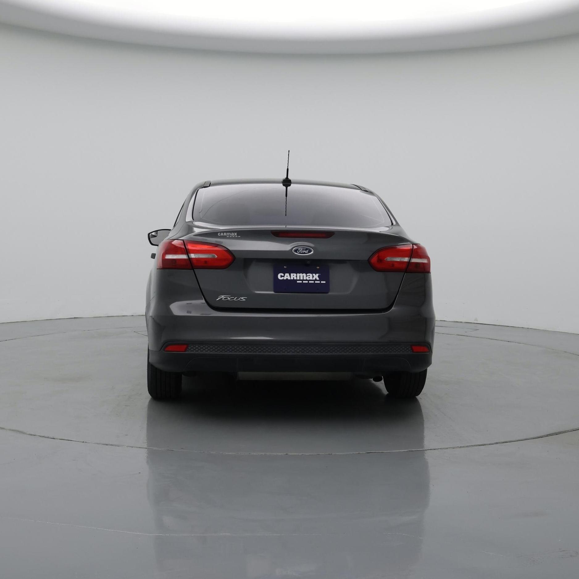 Thumbnail: 2016 Ford Focus - 6