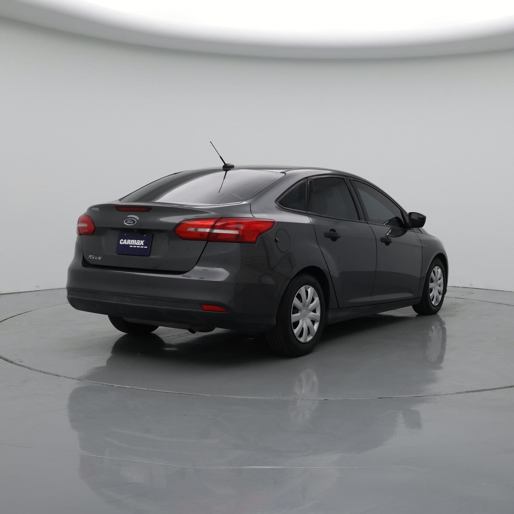 Thumbnail: 2016 Ford Focus - 8