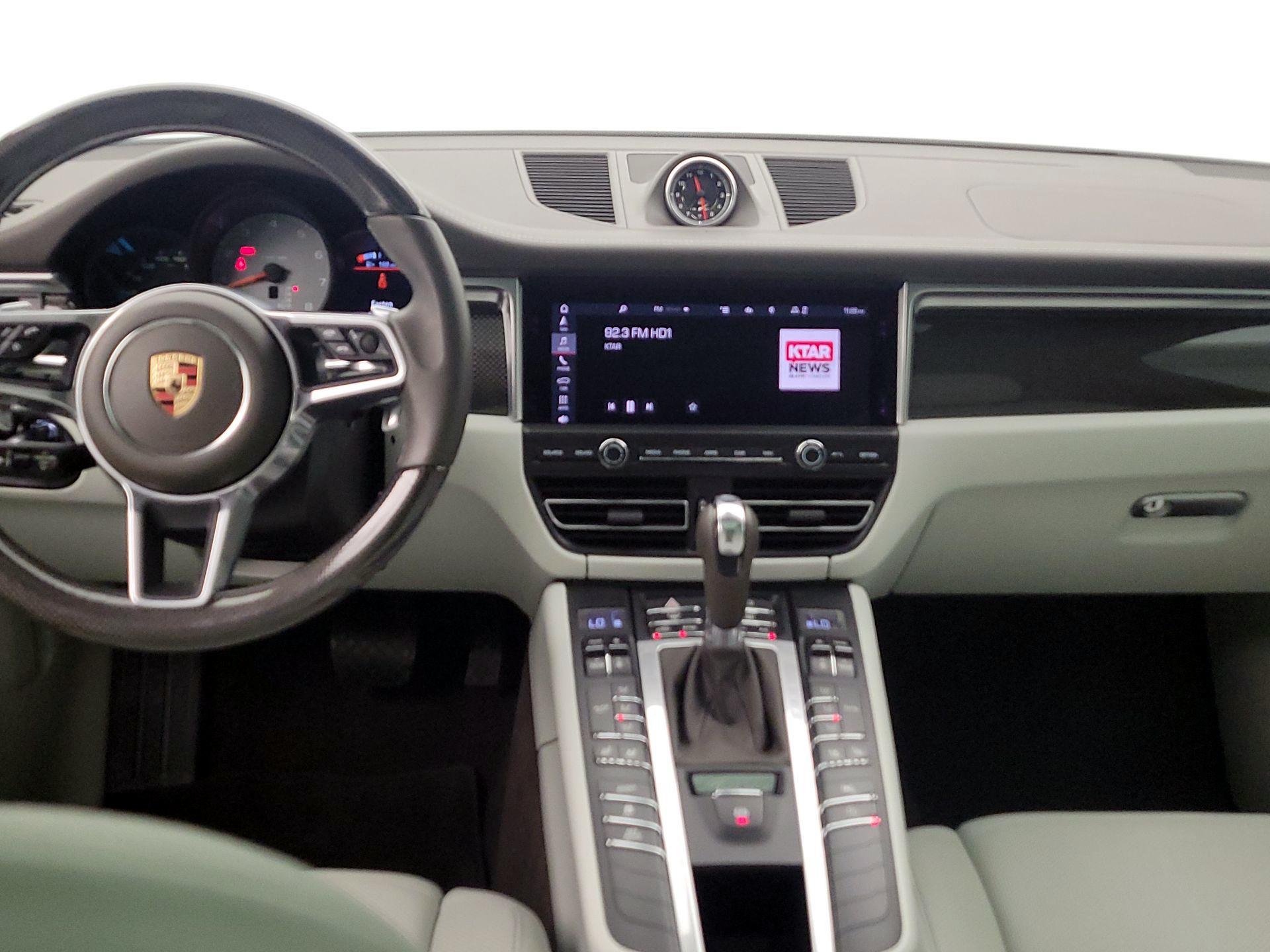 Thumbnail: 2020 Porsche Macan - 9