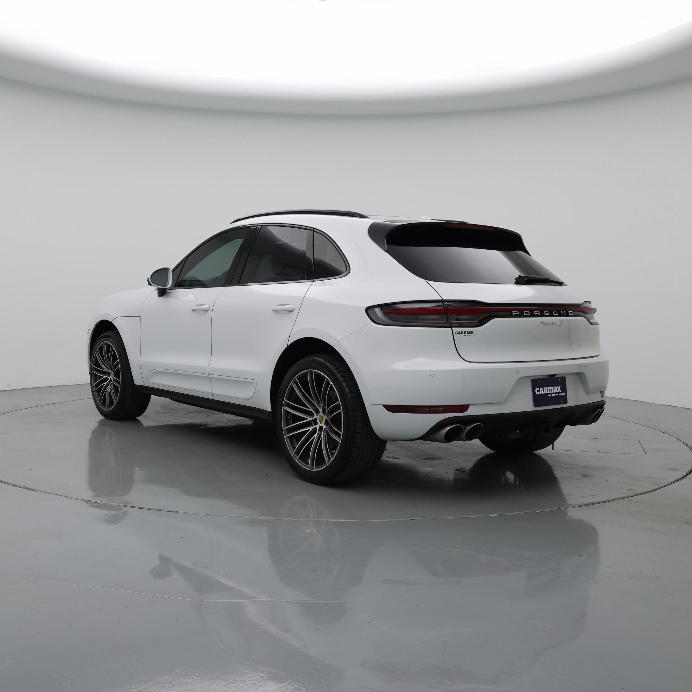 Thumbnail: 2020 Porsche Macan - 2