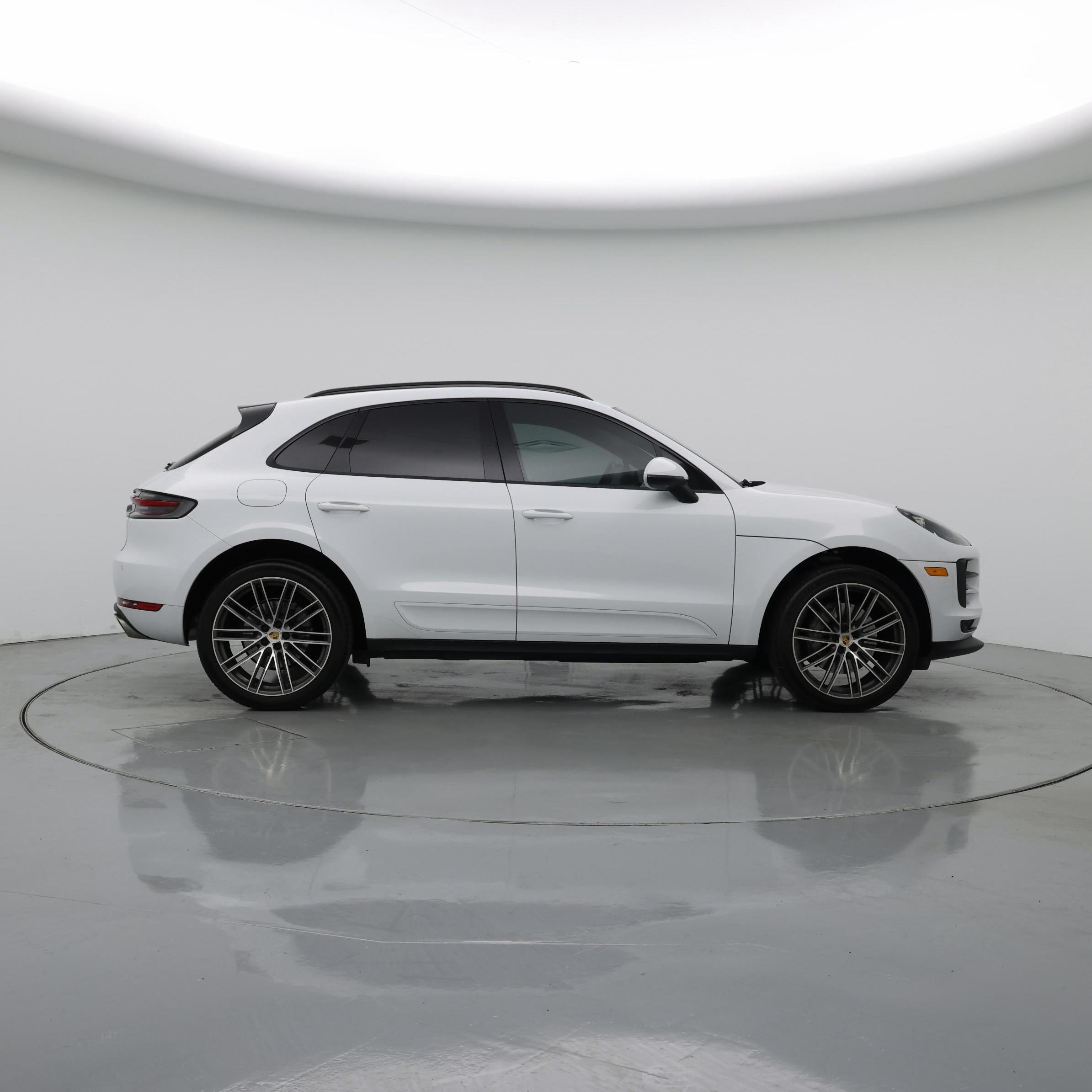 Thumbnail: 2020 Porsche Macan - 7
