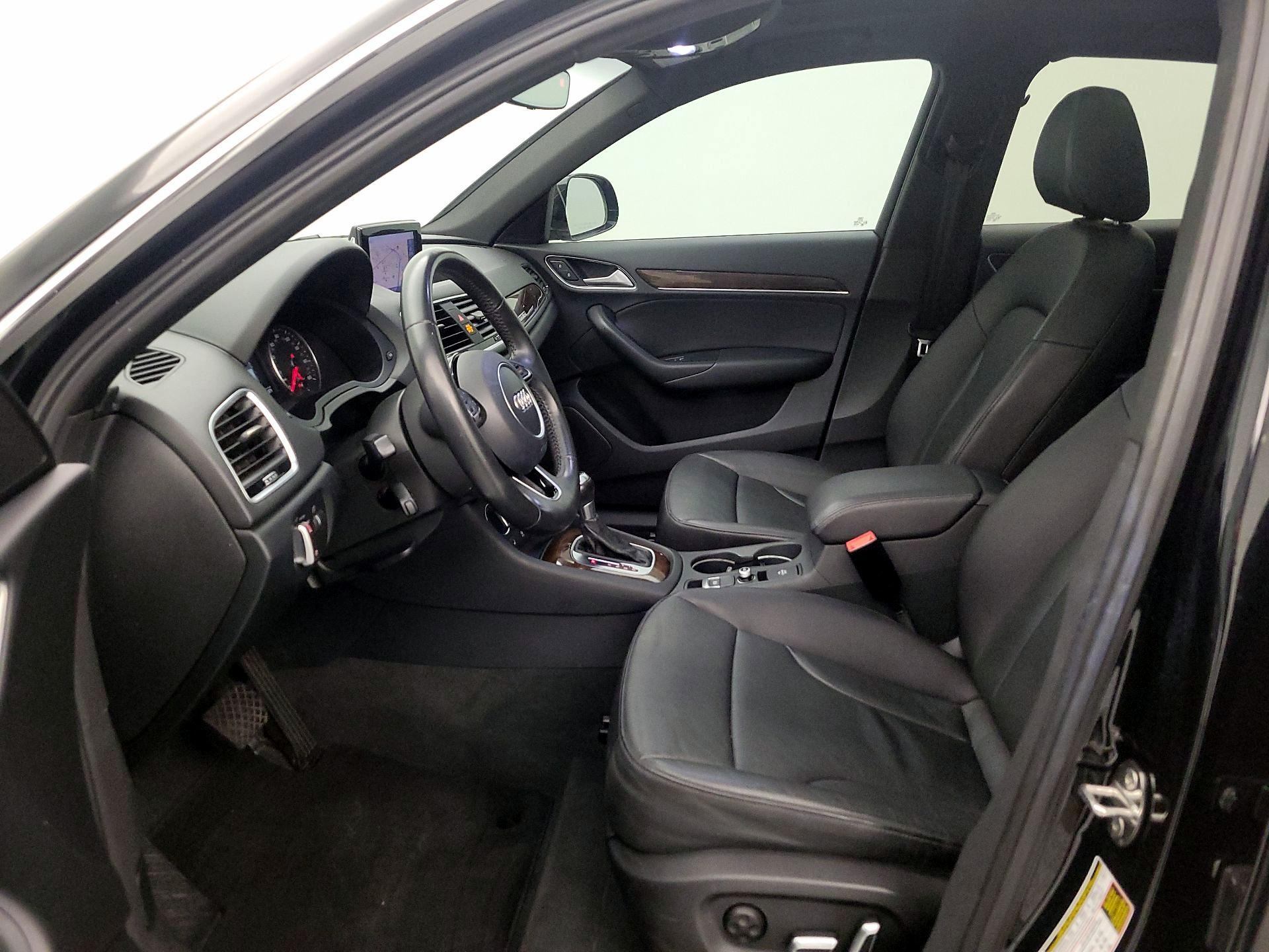 Thumbnail: 2018 Audi Q3 - 11