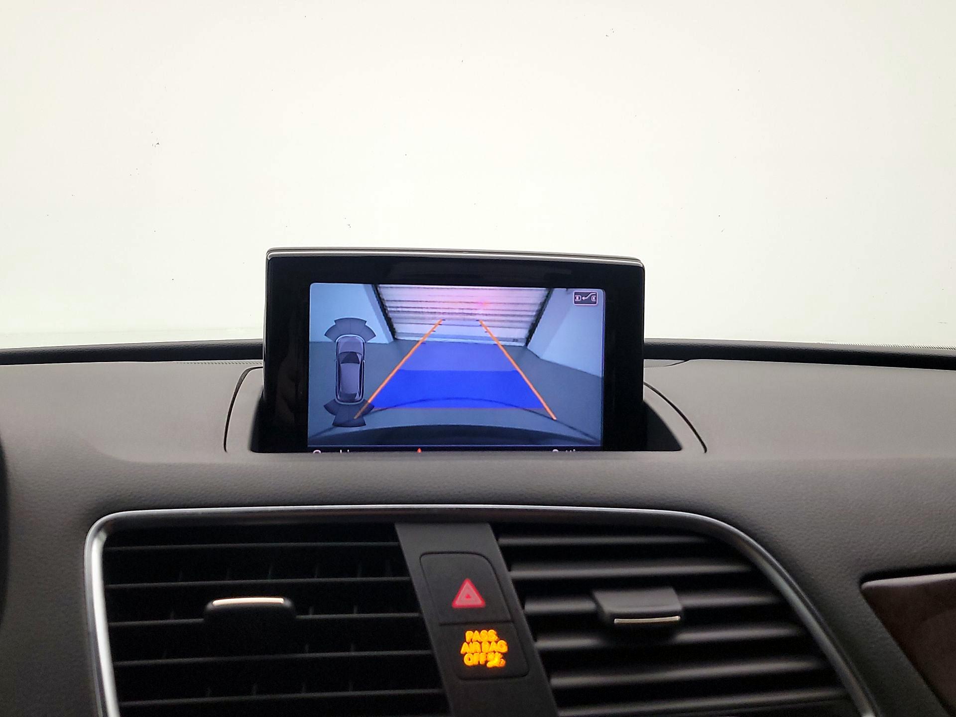 Thumbnail: 2018 Audi Q3 - 15