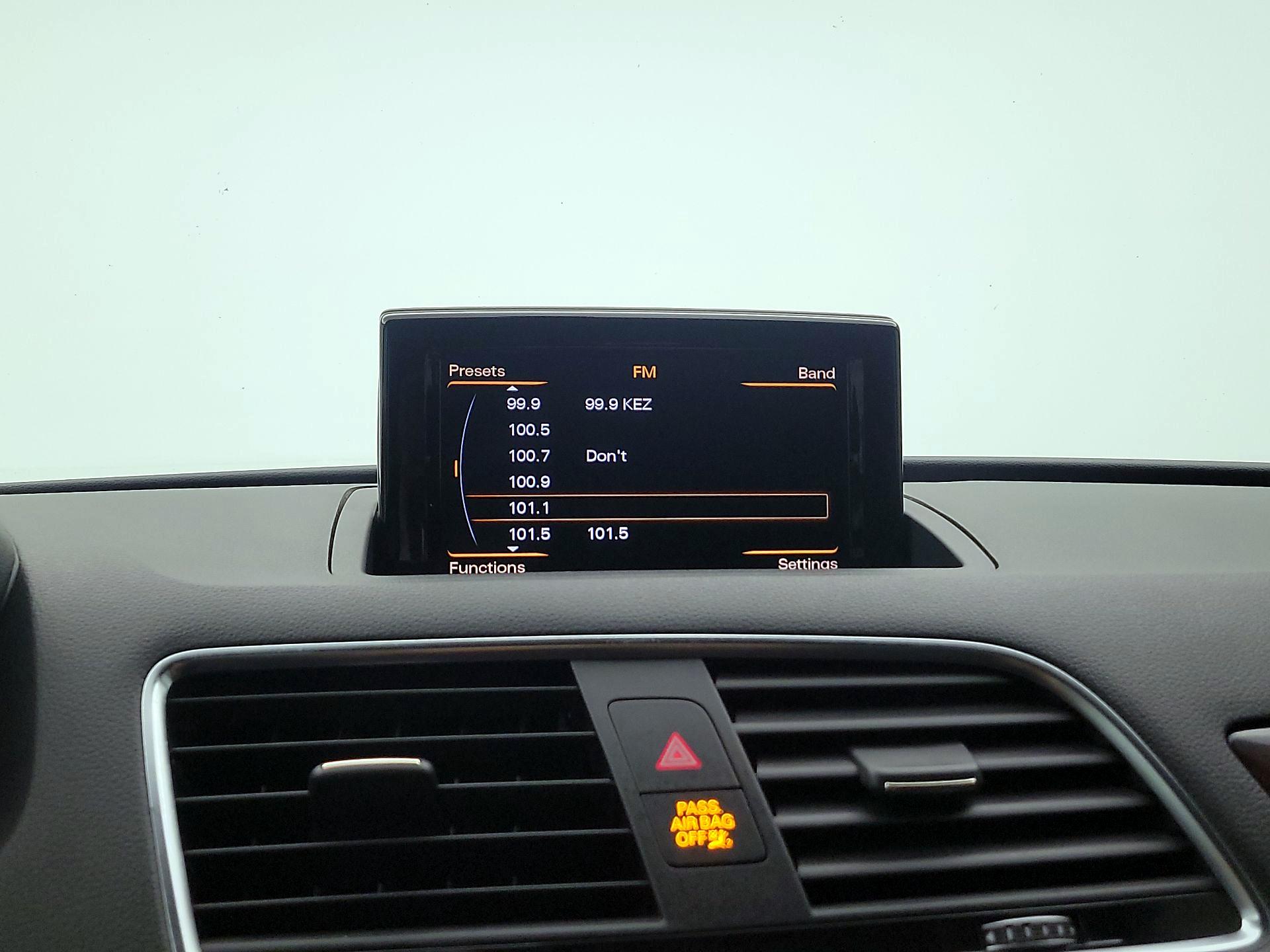 Thumbnail: 2018 Audi Q3 - 16