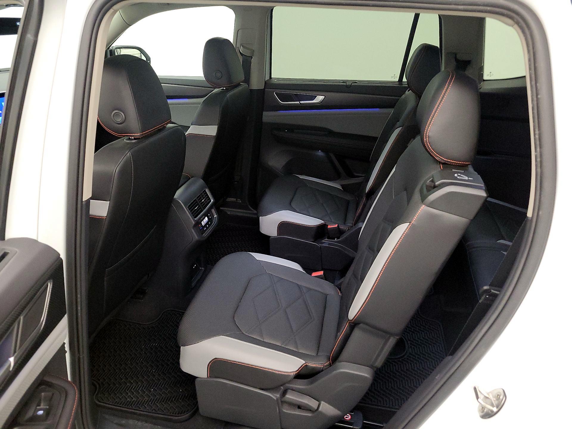 Thumbnail: 2024 Volkswagen Atlas - 20