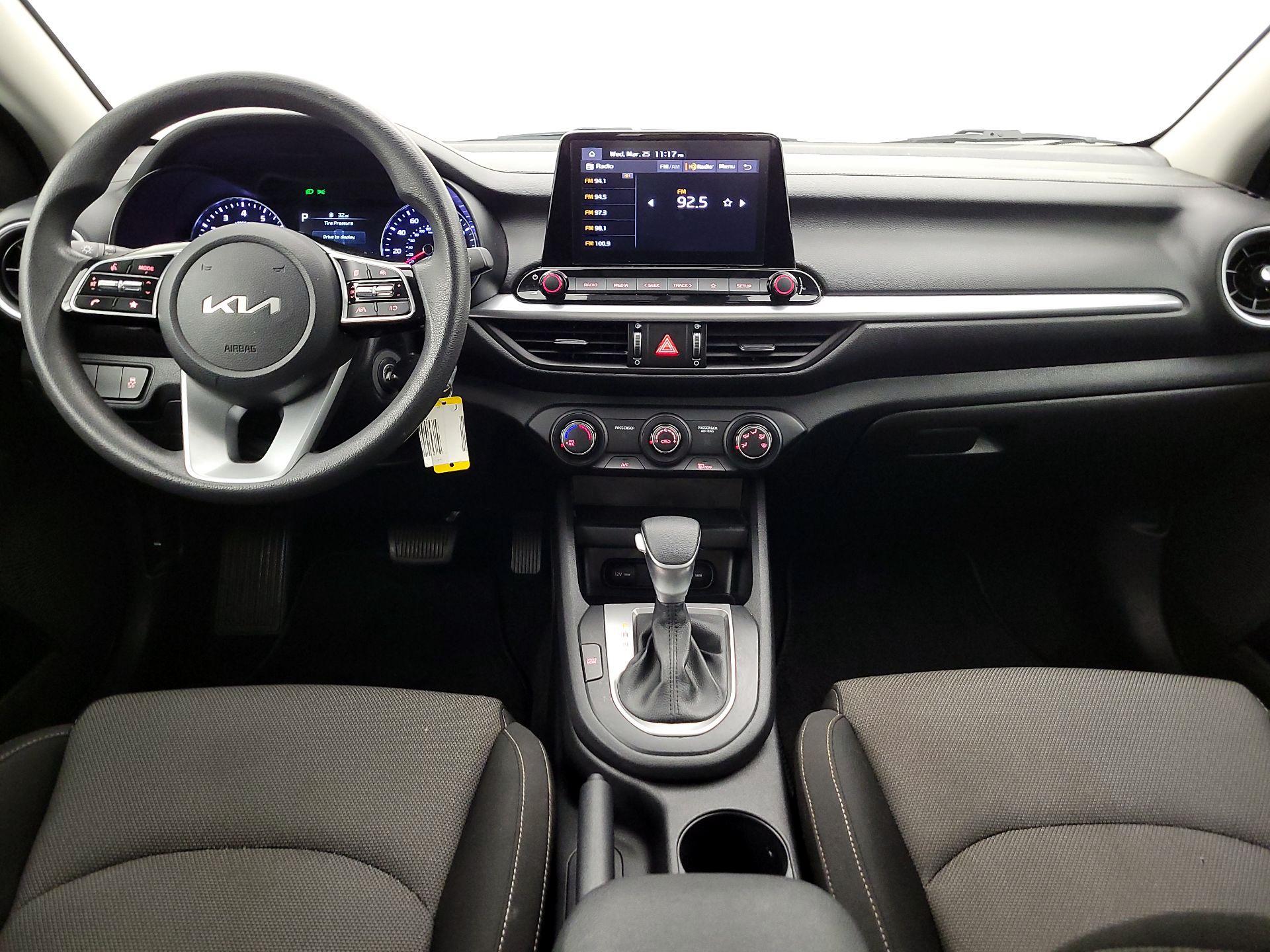 Thumbnail: 2023 Kia Forte - 9