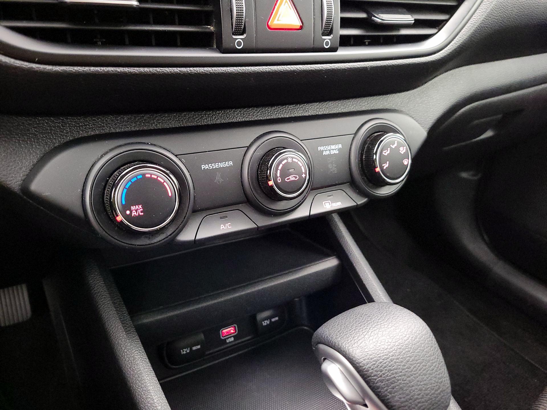 Thumbnail: 2023 Kia Forte - 16