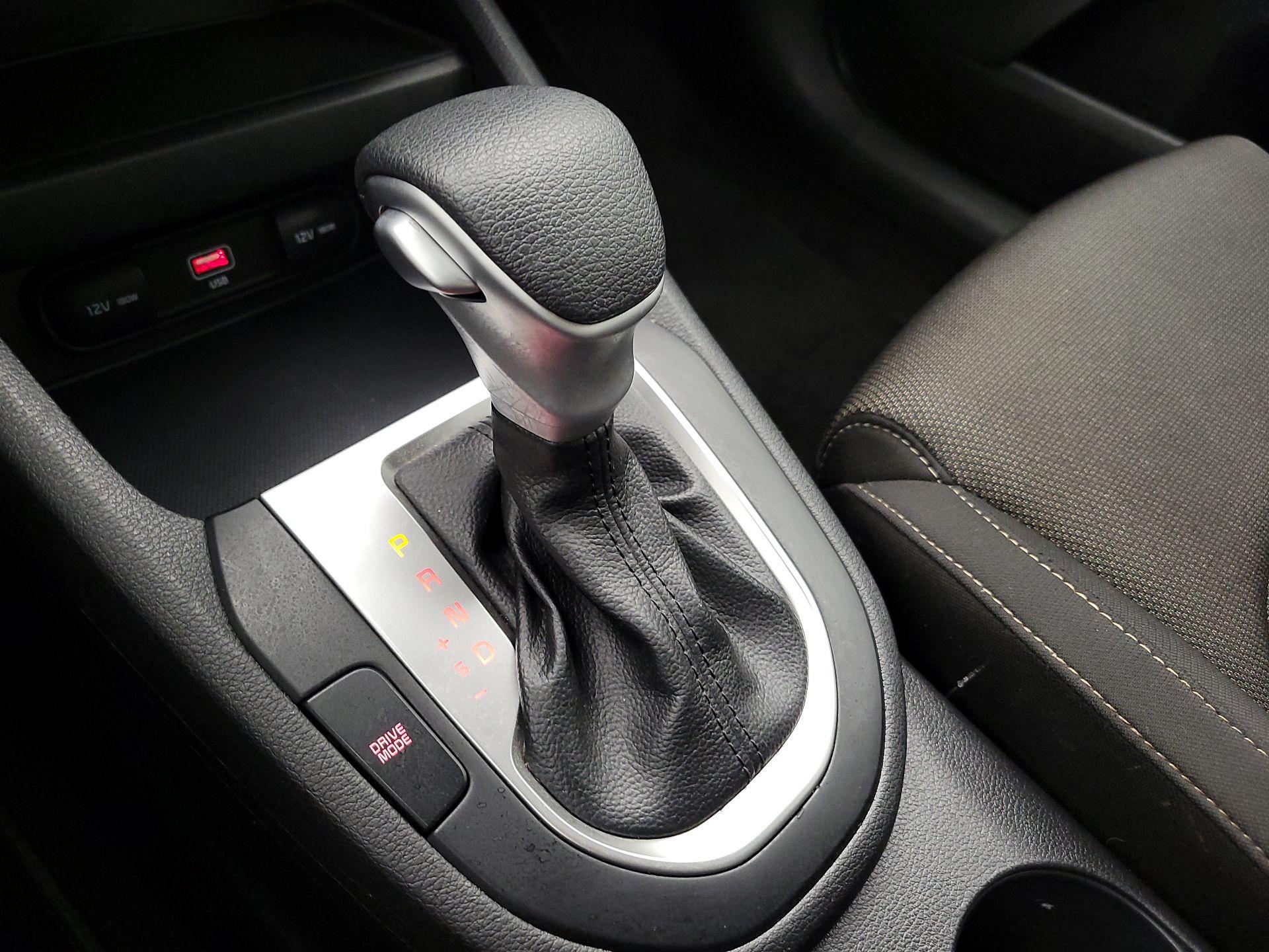 Thumbnail: 2023 Kia Forte - 17