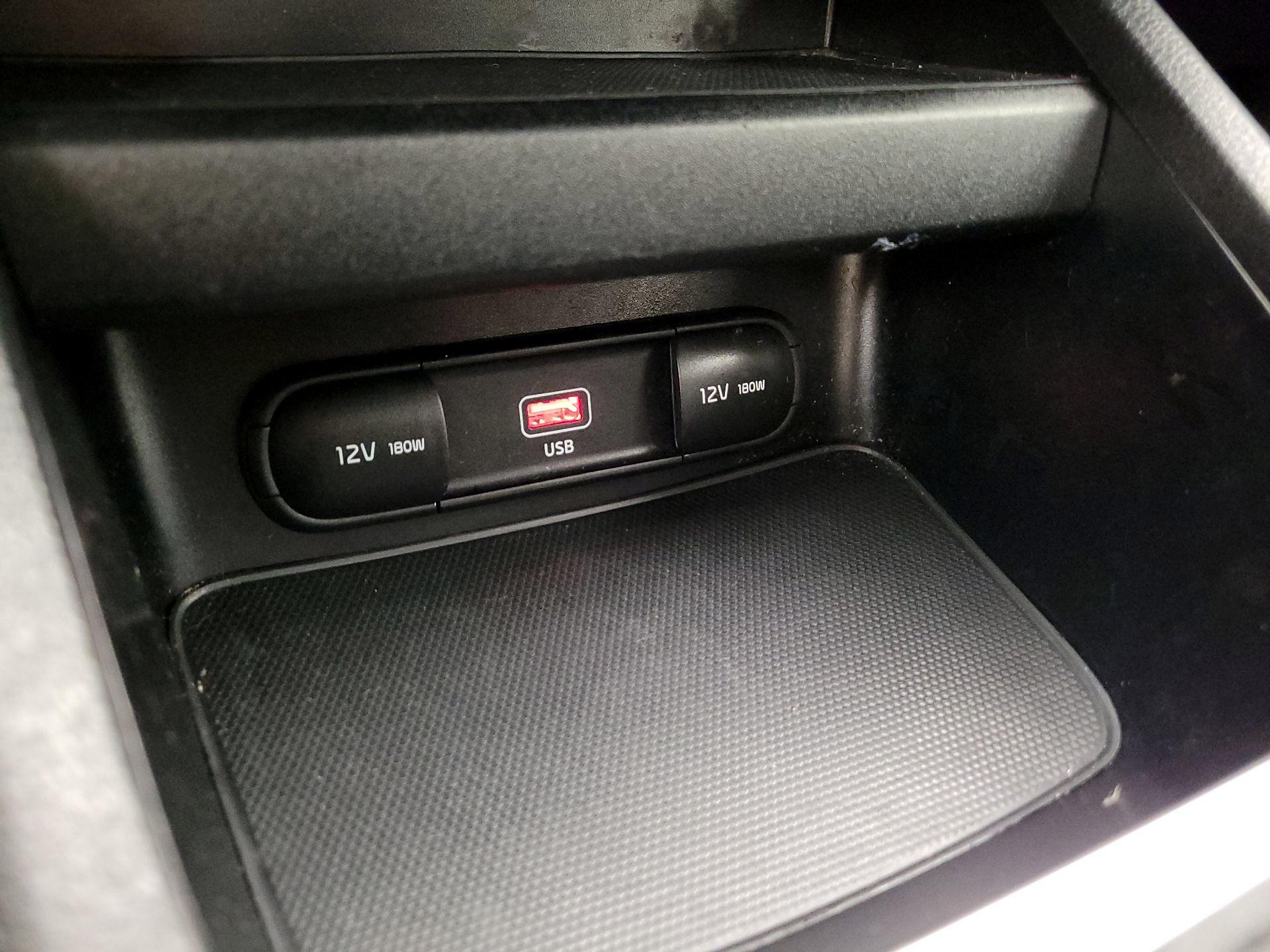 Thumbnail: 2023 Kia Forte - 18