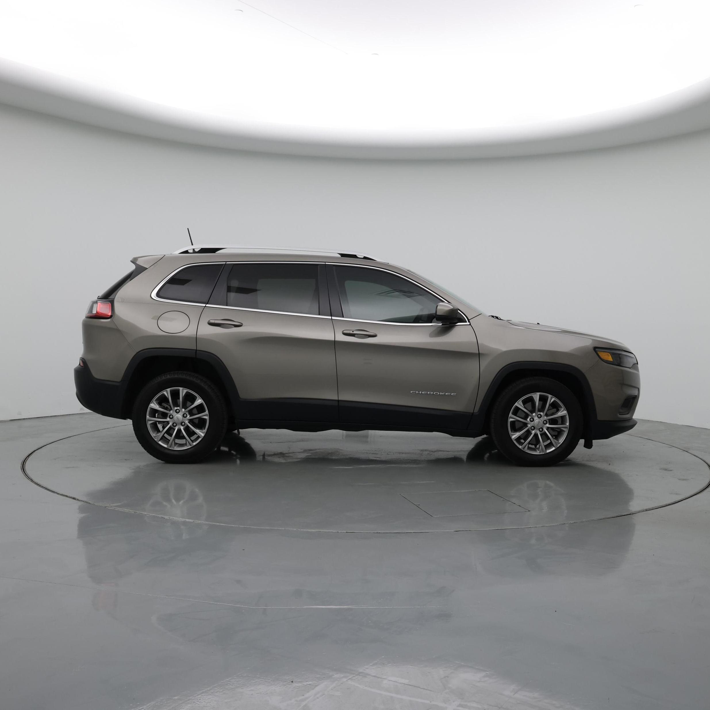Thumbnail: 2021 Jeep Cherokee - 7
