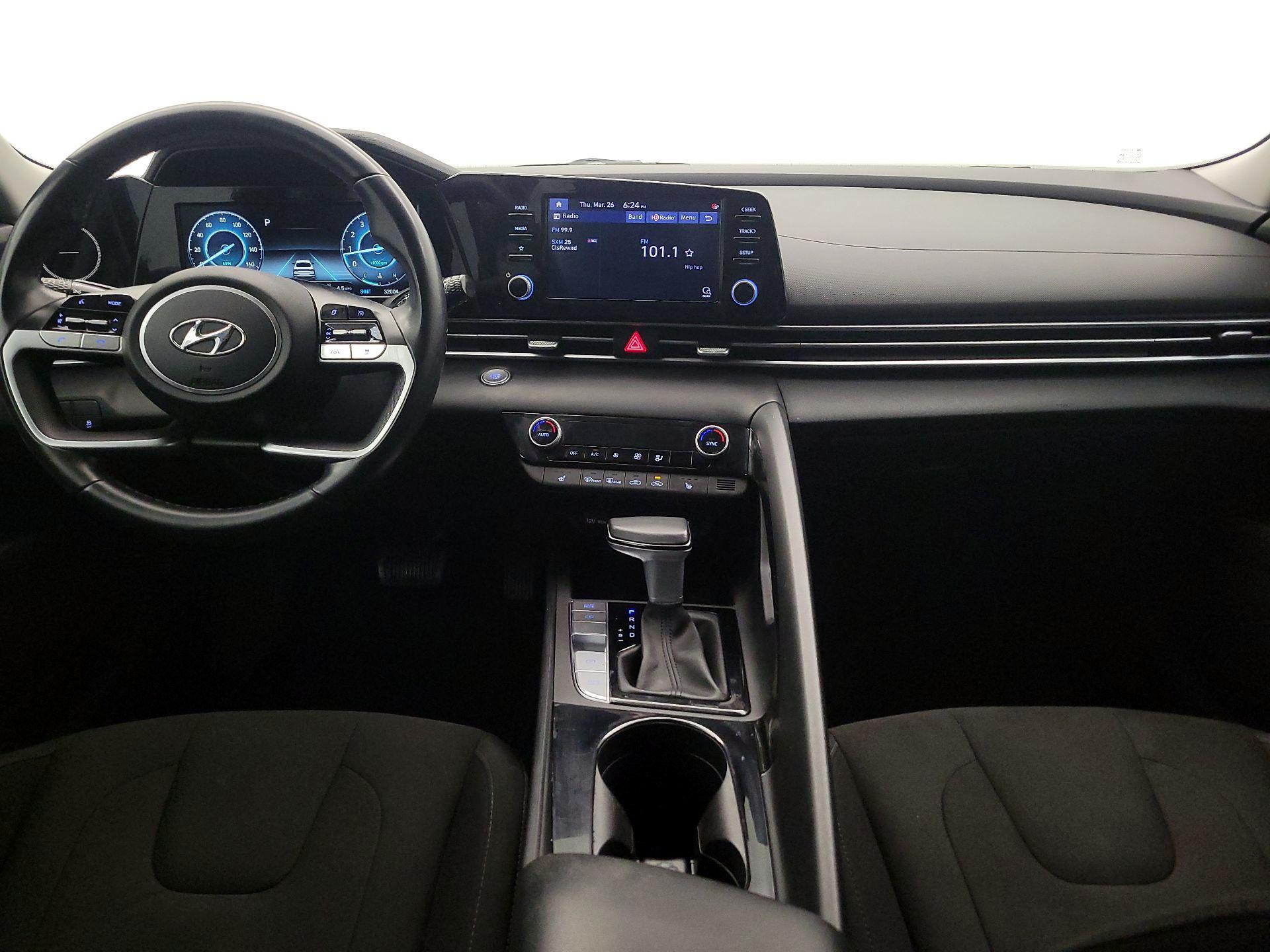 Thumbnail: 2022 Hyundai Elantra - 9