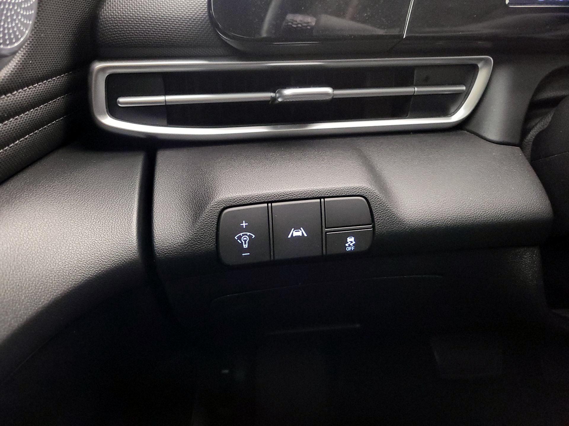 Thumbnail: 2022 Hyundai Elantra - 13