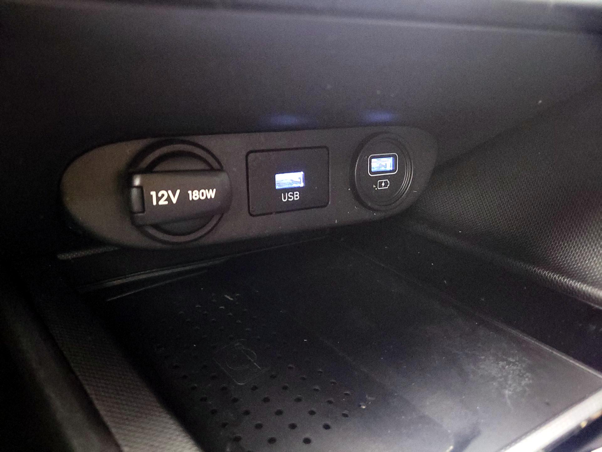 Thumbnail: 2022 Hyundai Elantra - 18