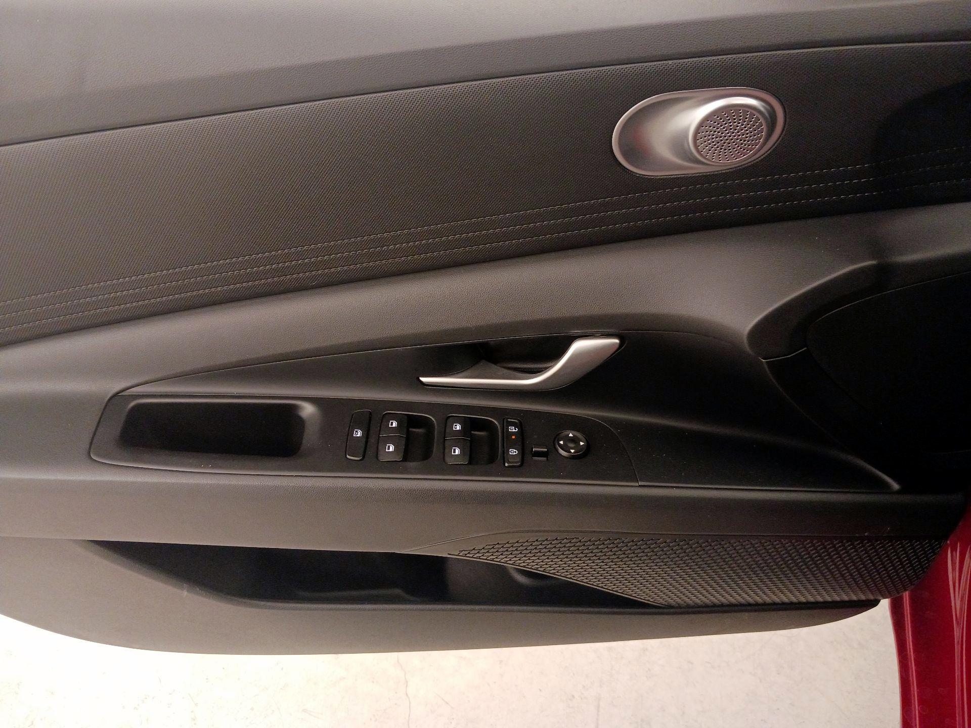 Thumbnail: 2025 Hyundai Elantra - 12