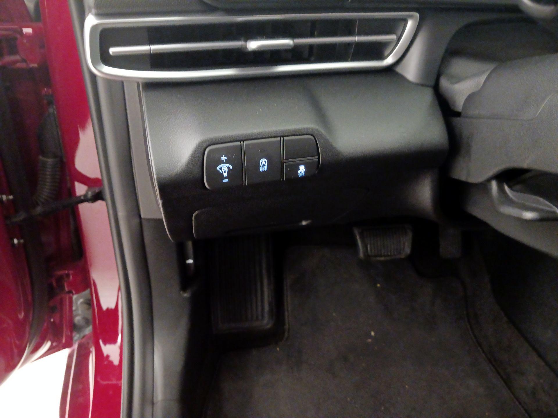 Thumbnail: 2025 Hyundai Elantra - 13