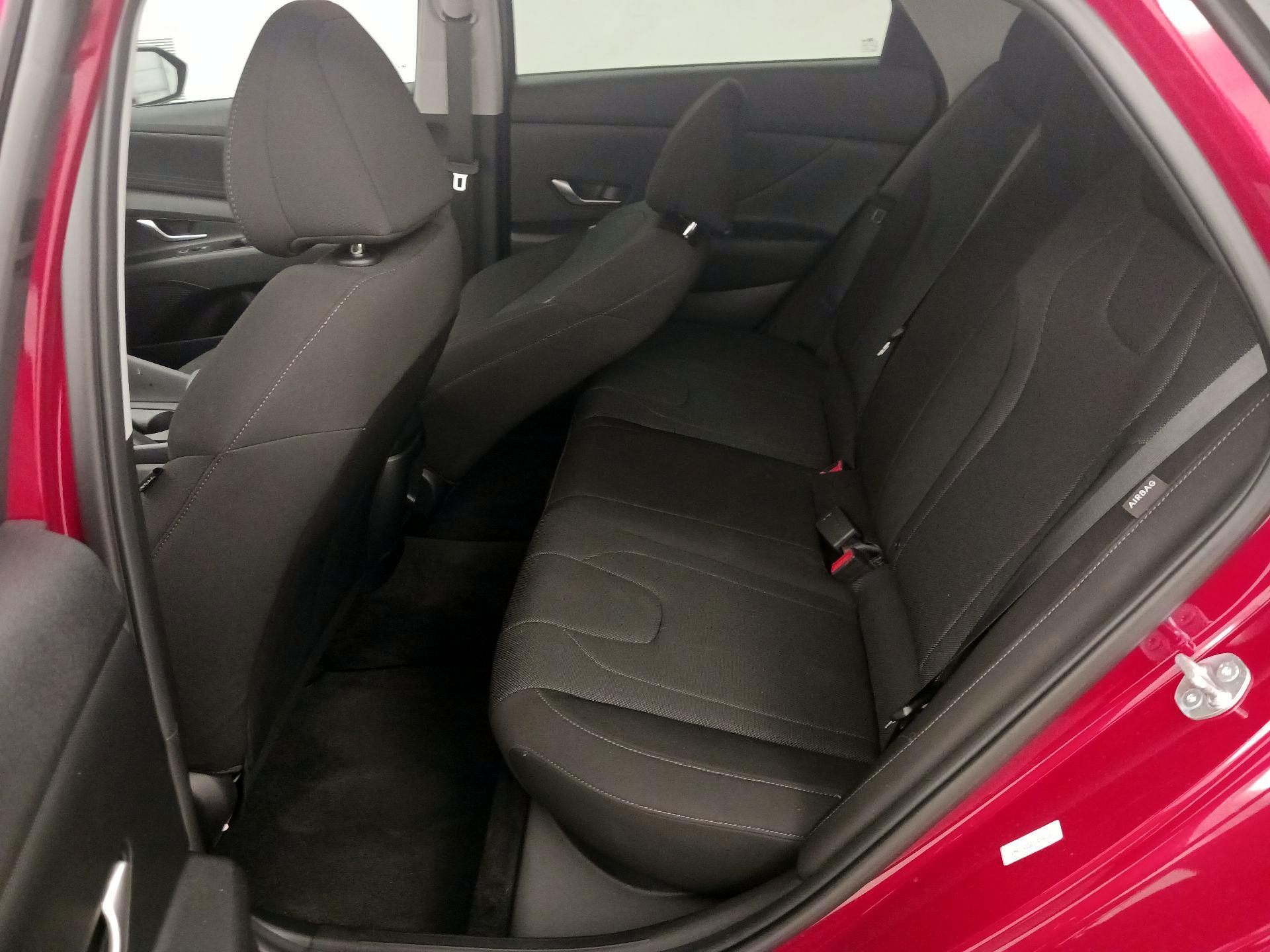 Thumbnail: 2025 Hyundai Elantra - 19