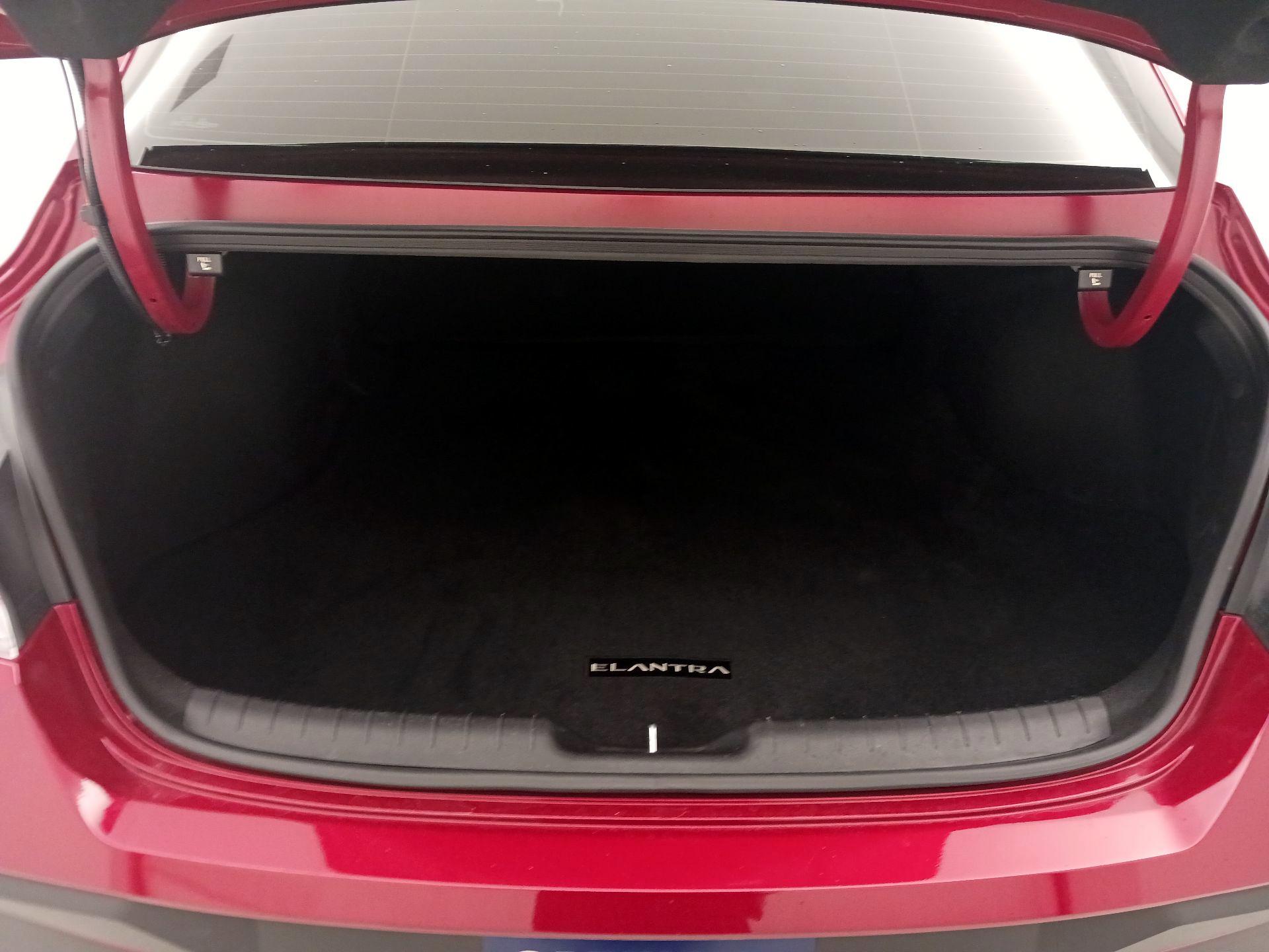 Thumbnail: 2025 Hyundai Elantra - 20