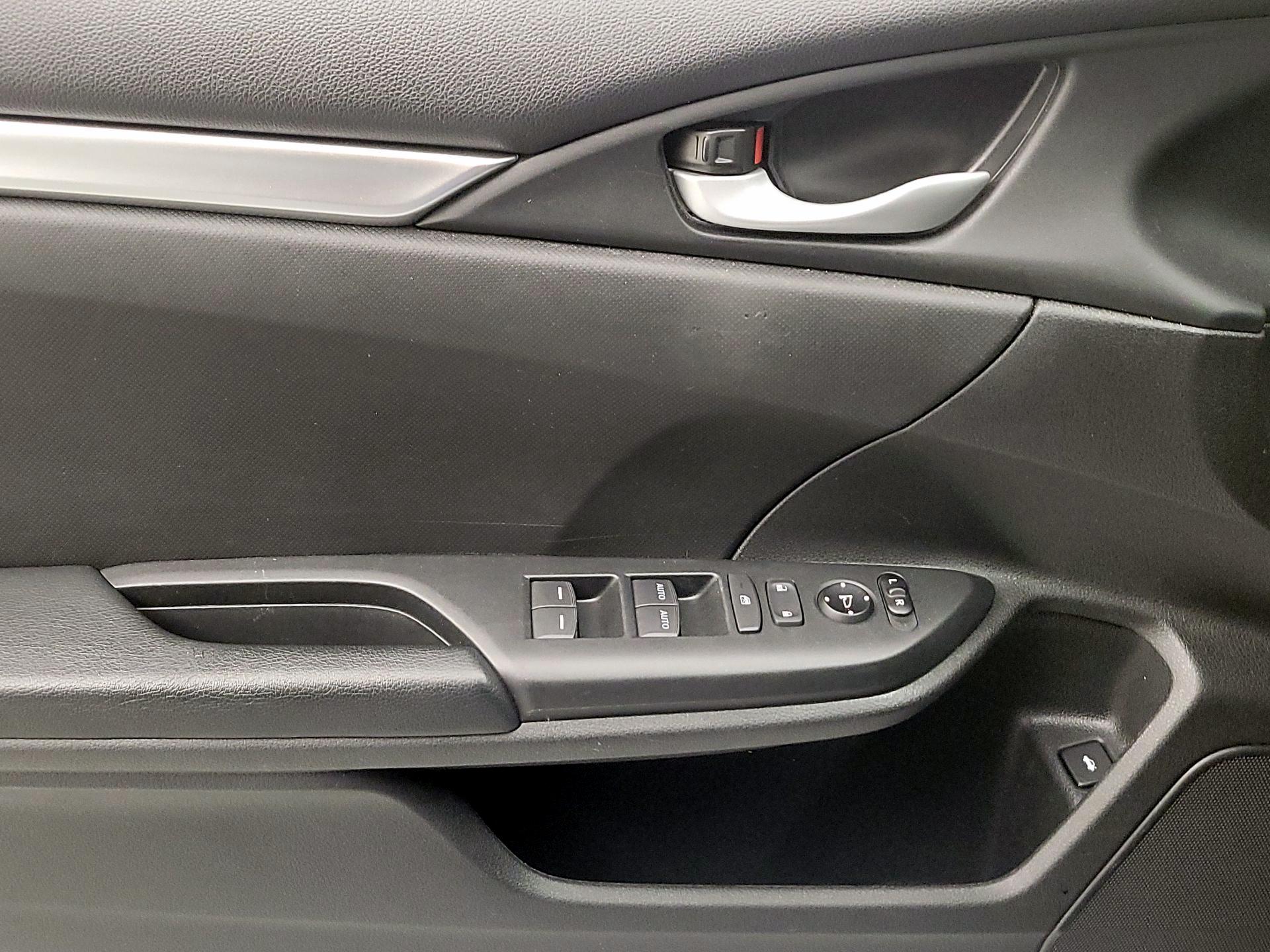 Thumbnail: 2020 Honda Civic - 12