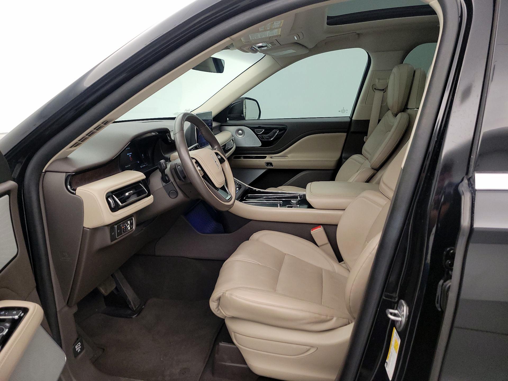 Thumbnail: 2021 Lincoln Aviator - 11