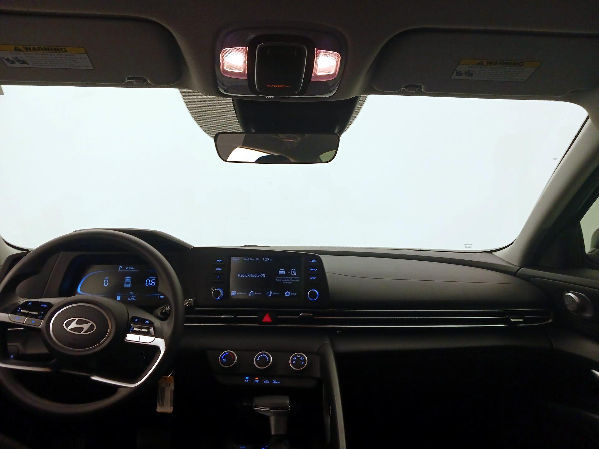 Thumbnail: 2025 Hyundai Elantra - 9