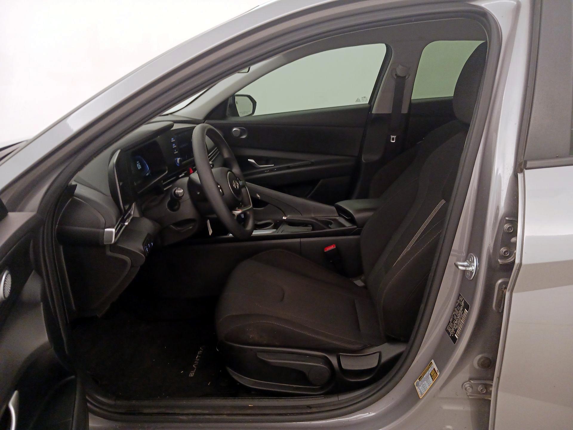 Thumbnail: 2025 Hyundai Elantra - 11