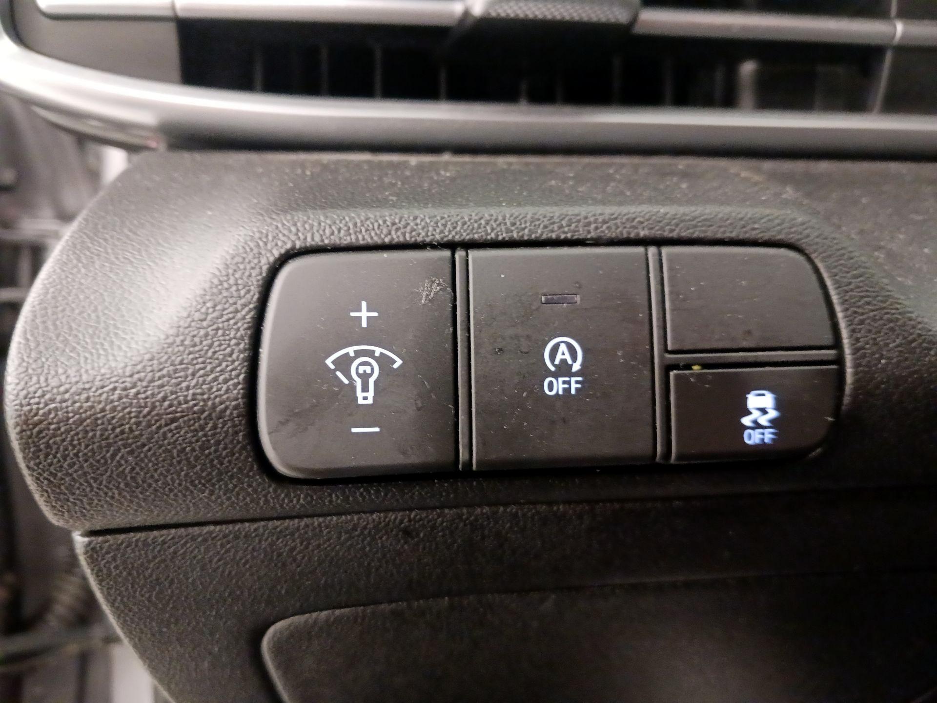 Thumbnail: 2025 Hyundai Elantra - 13